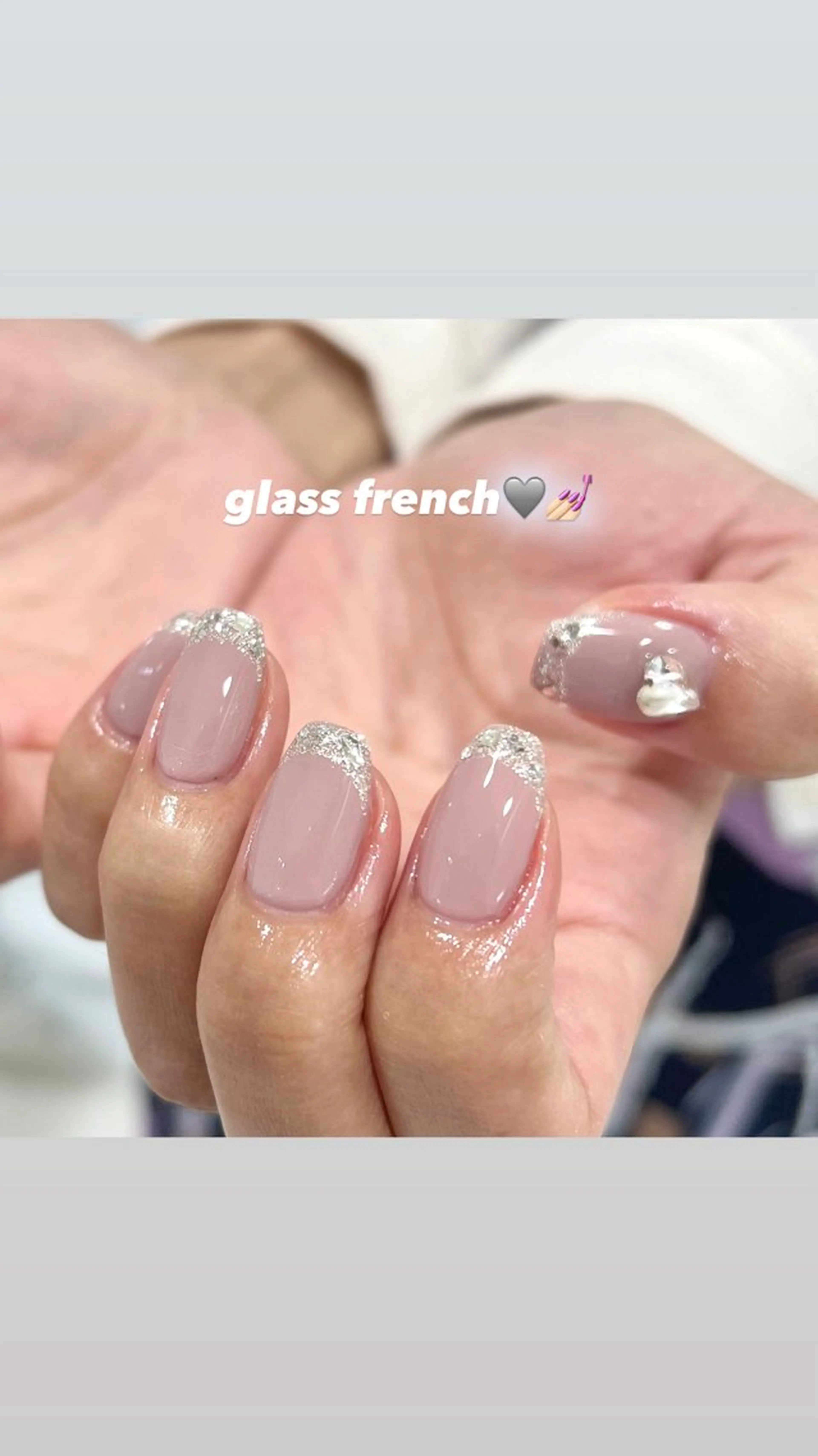 ネイル フレンチネイル ガラスフレンチ ハート ハンドネイル 🎀チーク/ちゅるん 🫧chisa🎀のネイルデザイン