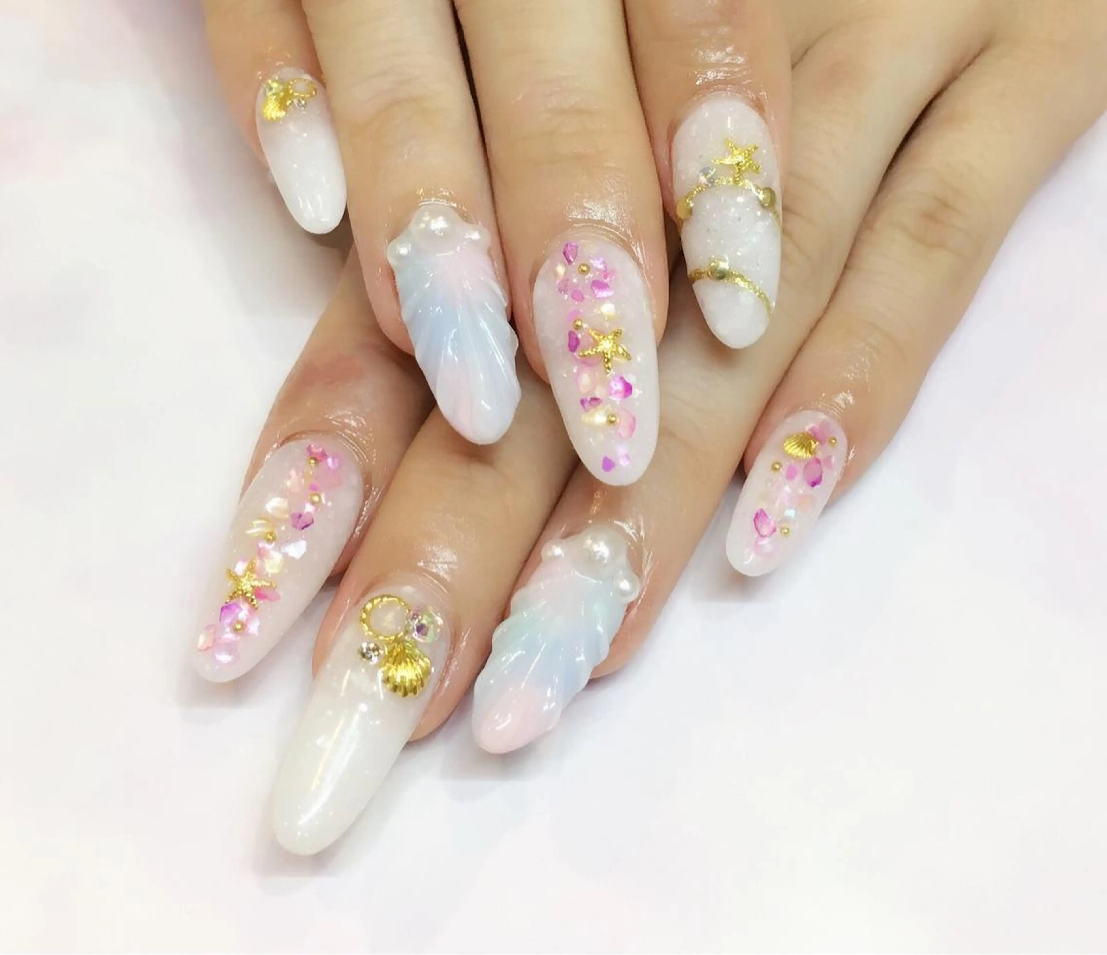 ネイル 持ち込み スカルプネイル ホワイト nail salon Soeurのネイルデザイン