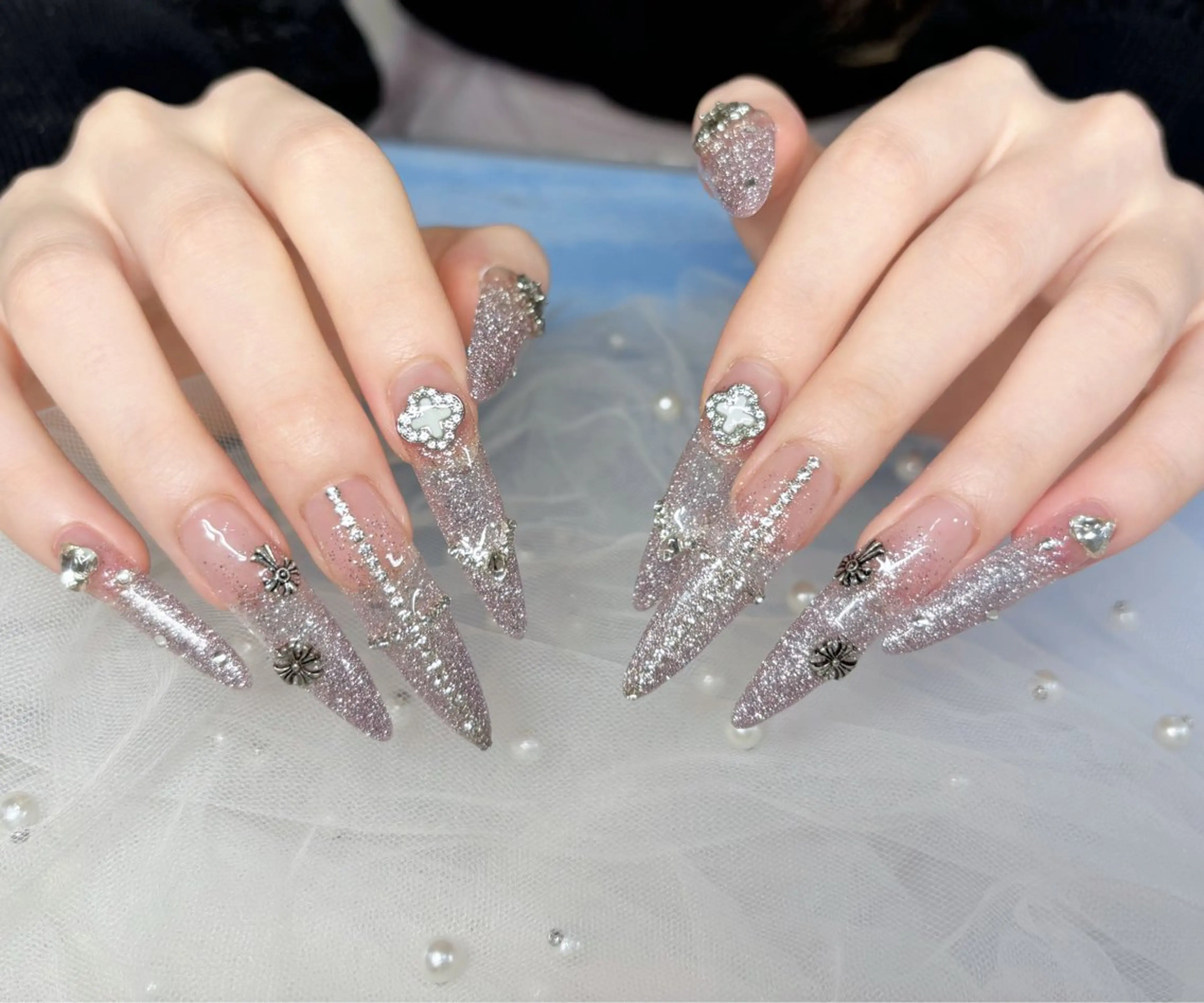 ネイル ハンドネイル H3 Nail Tsuki🦋💙のネイルデザイン