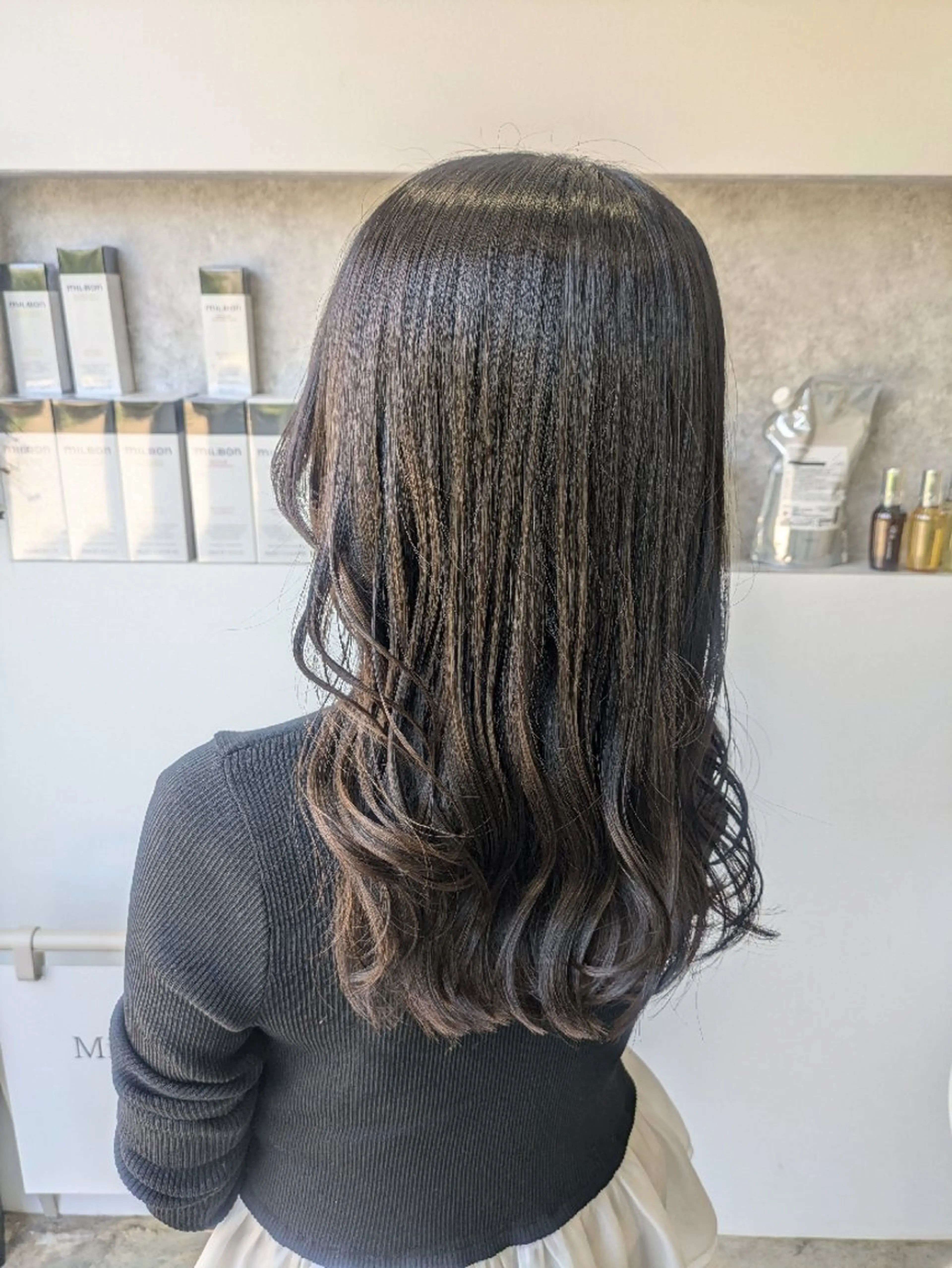 ロング カット 森下 栞奈のヘアスタイル