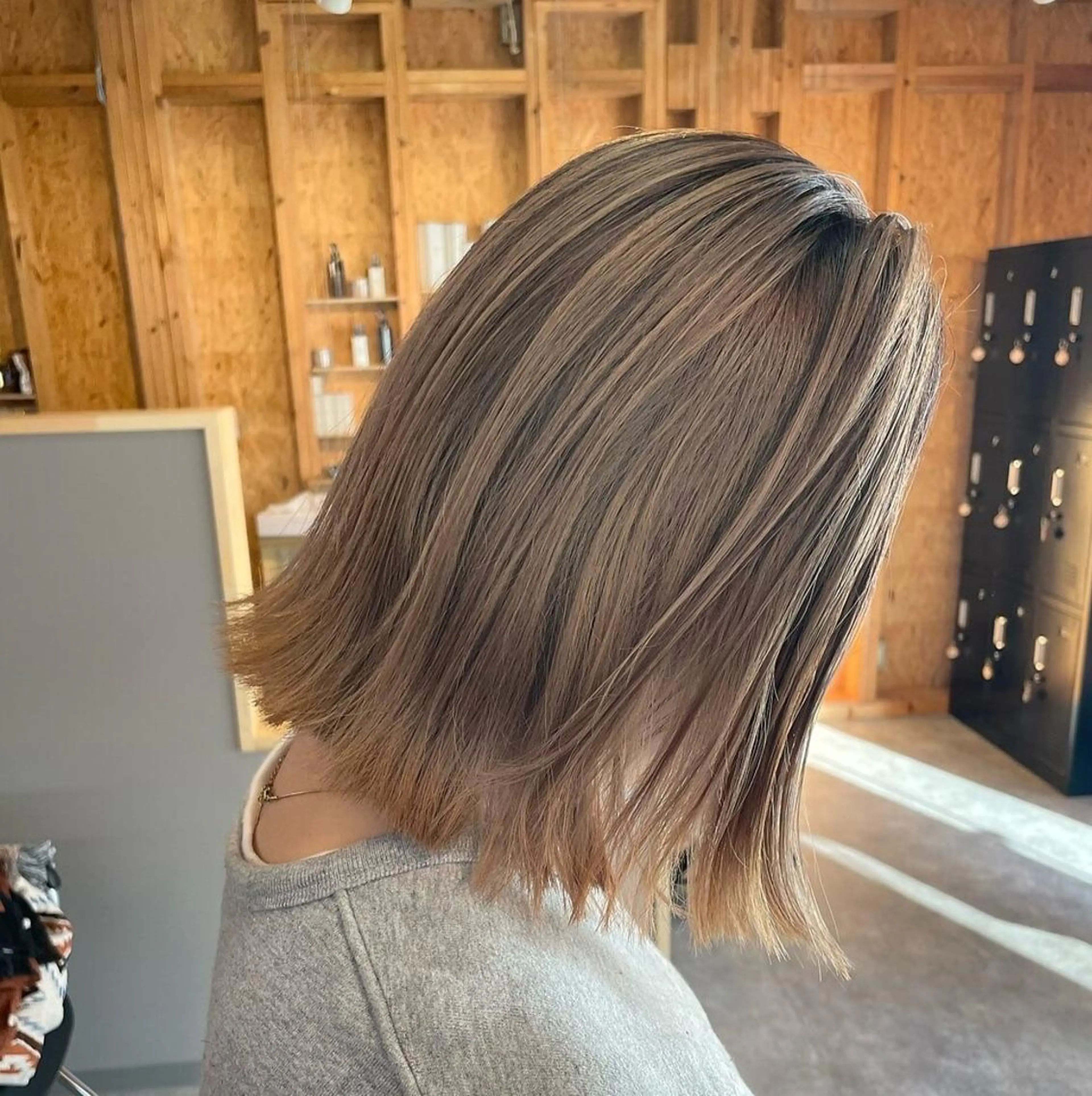 ミディアム 💕モテベージュ 🧡NANAKO🧡のヘアスタイル