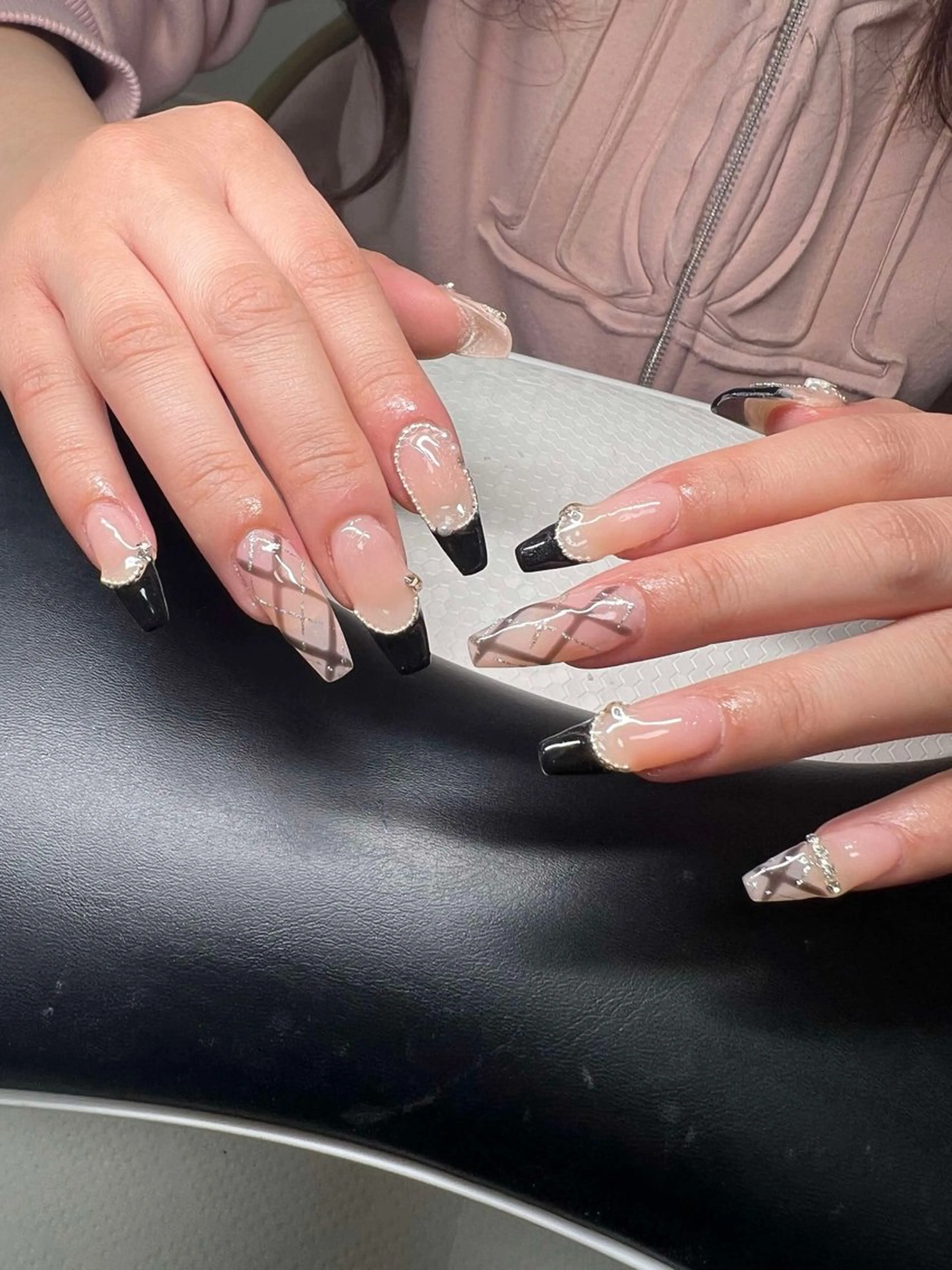 ネイル オーロラネイル チークネイル 長さ出し フットネイル フレンチネイル Lee Nails チップ長さだし専門店のネイルデザイン