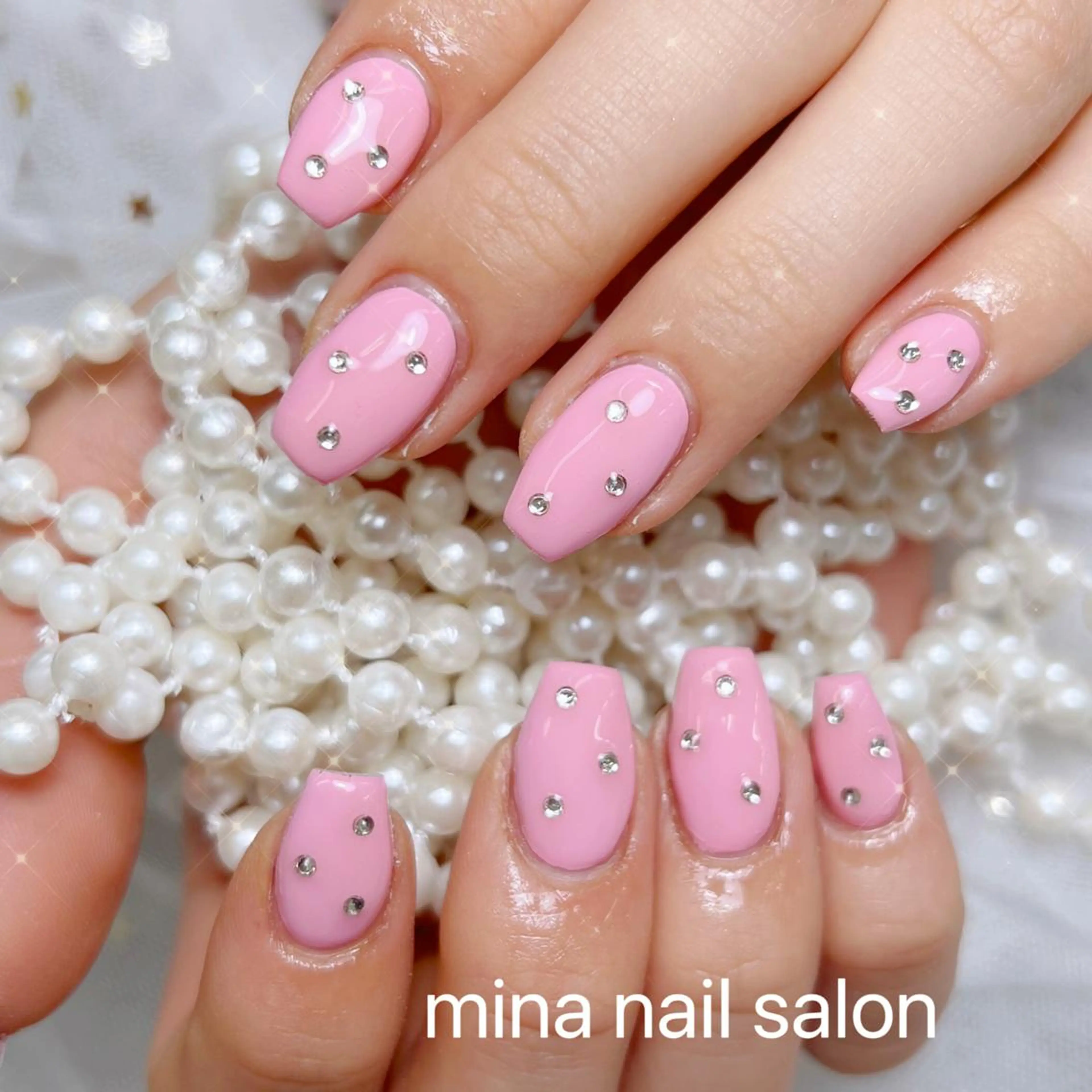 ネイル ハンドネイル 🎀まゆ 🪽🐾のネイルデザイン