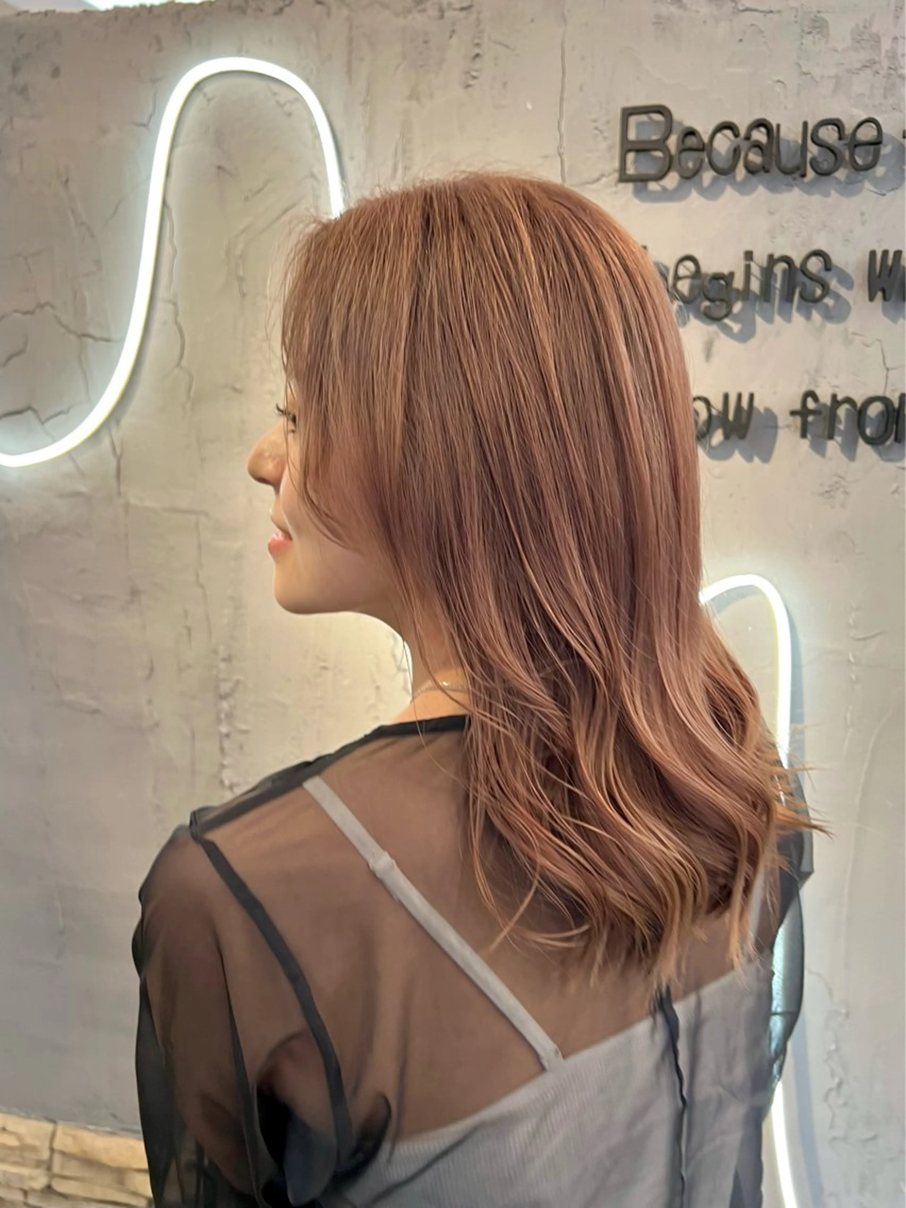 【ご新規様4月限定】💙ブリーチ+透明感カラー+オージュアトリートメント🩵の写真