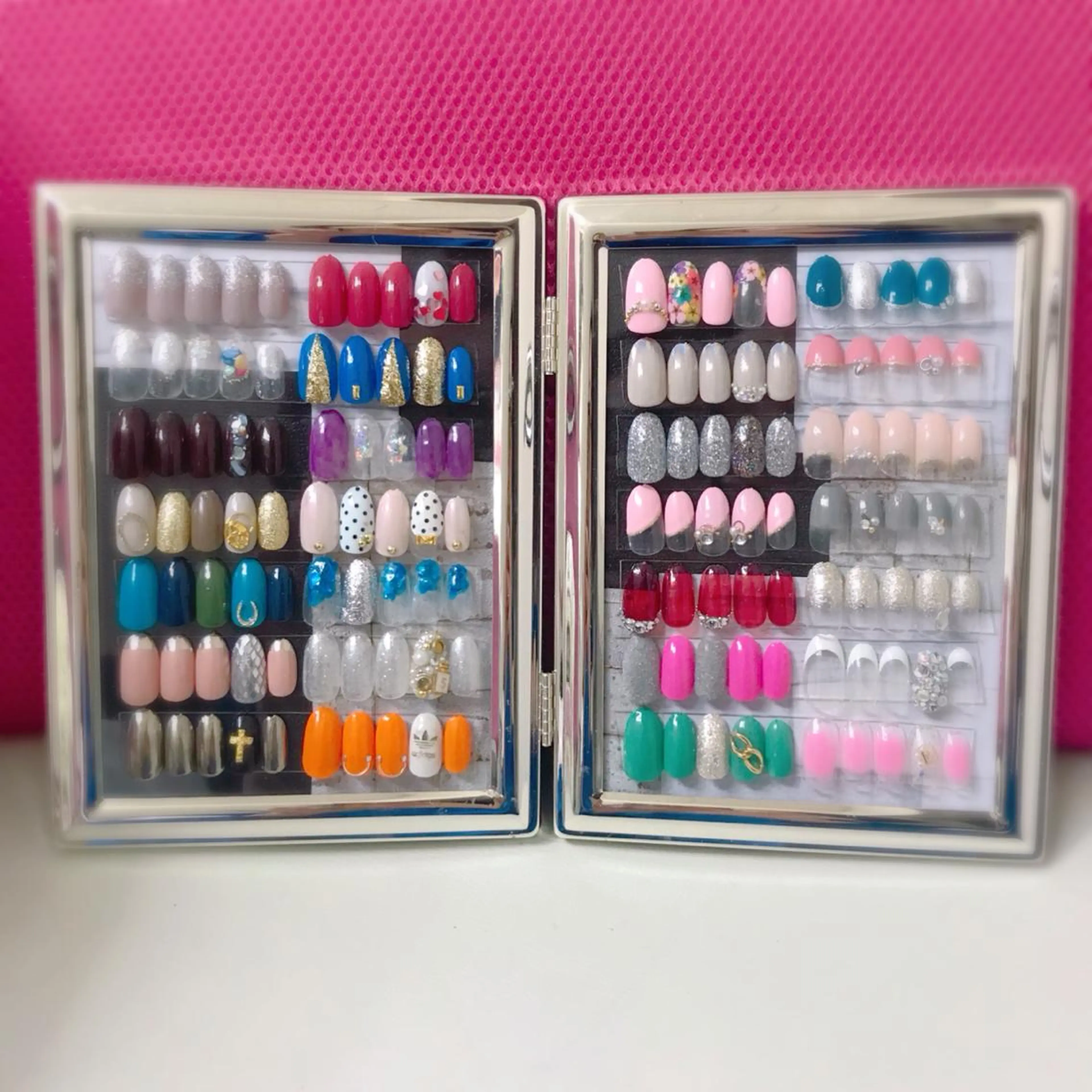 ネイル S. JEWELのネイルデザイン