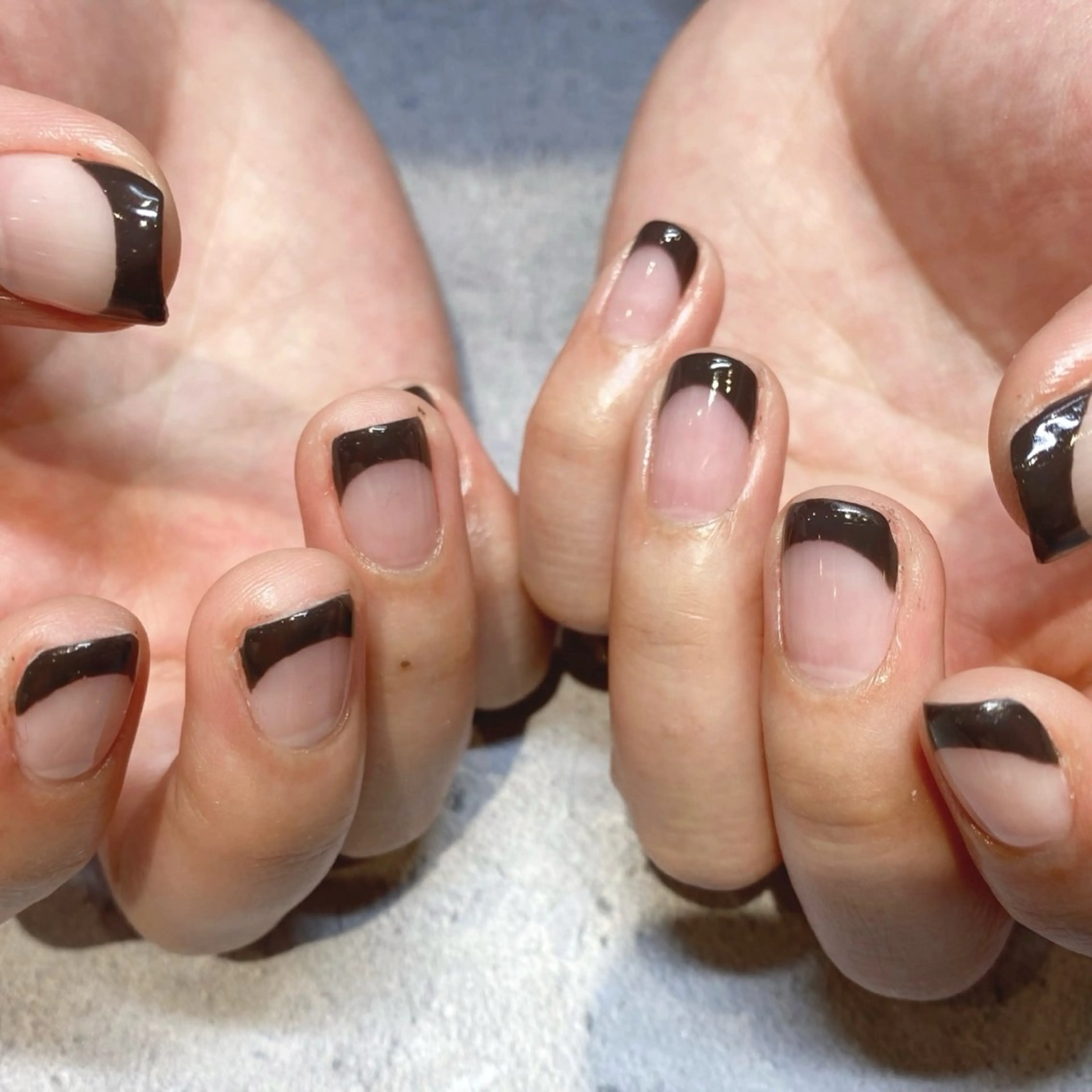 💫〈ミニモ学割U24〉🩵【ハンド】フレンチorカラグラ🩵(ベースカラー別途/最終受付16:00/土日祝+500円)の写真