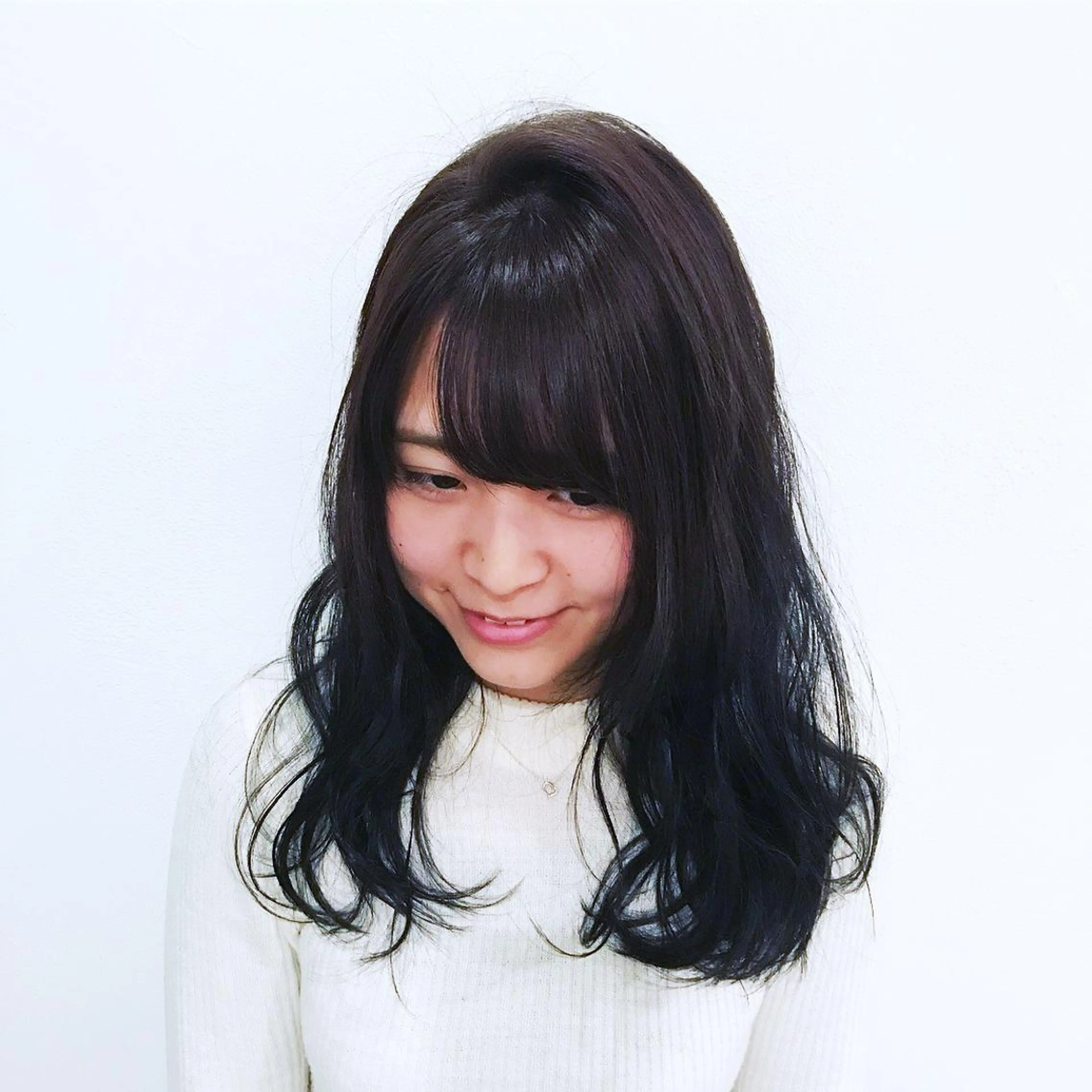 ロング カラー アッシュ グラデーションカラー ネイビーカラー 🌼愛されヘア🌼 篠原優菜のヘアスタイル