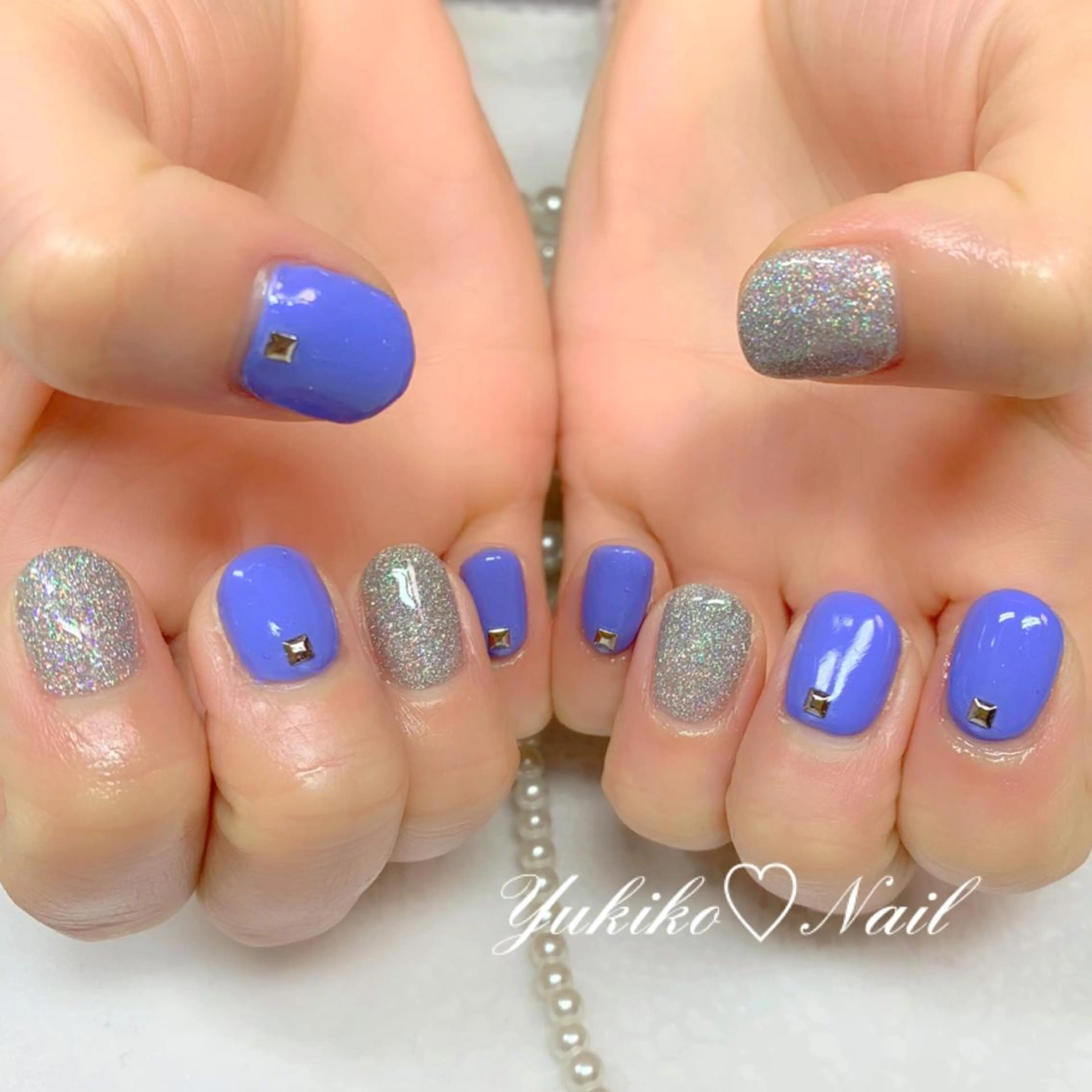ネイル オーロラネイル ブルー ワンカラーネイル パープル シルバー ユキコ ネイルのネイルデザイン