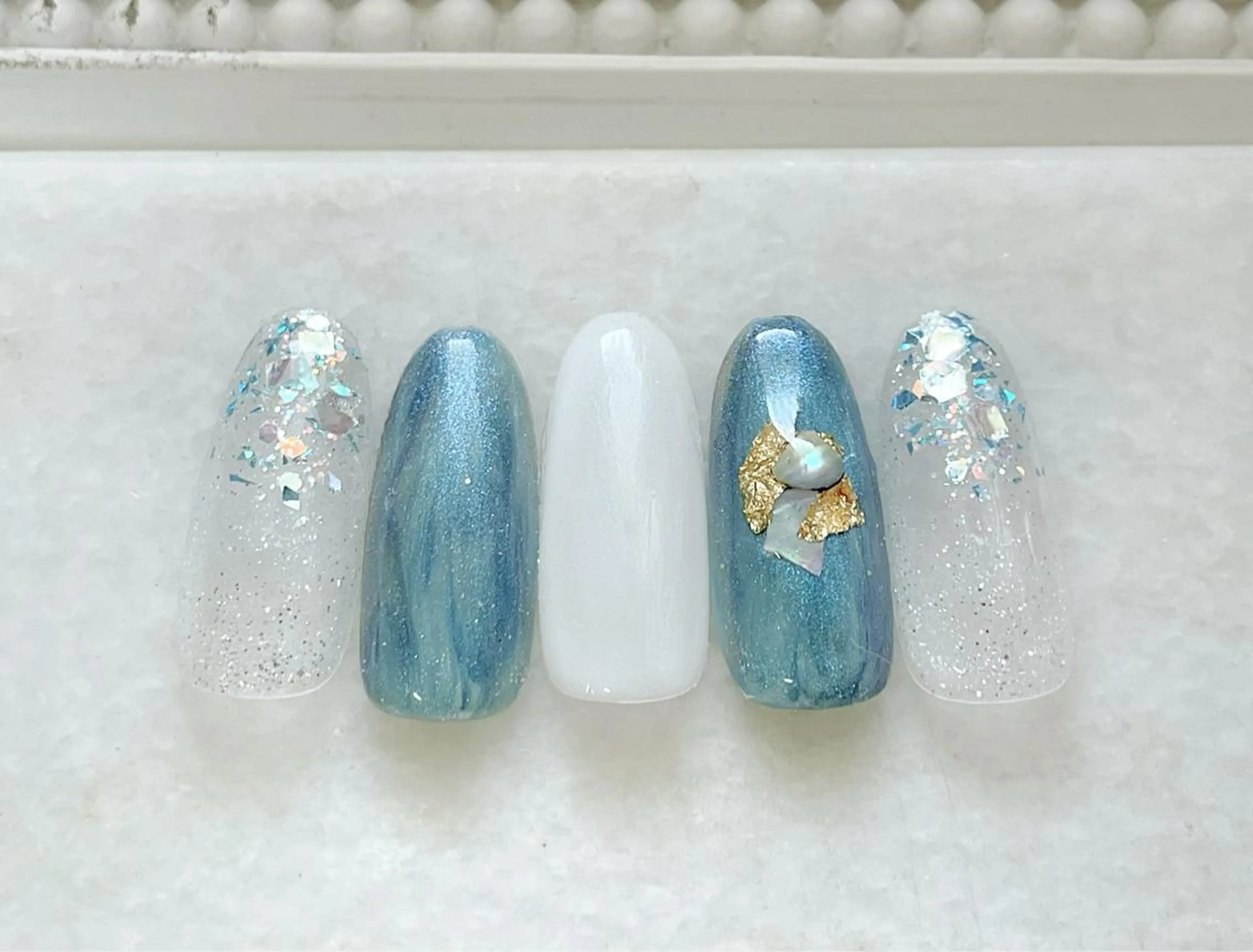 ネイル オーロラネイル ジェルネイル キラキラネイル マグネットネイル パラジェル ハンドネイル Satomi  のネイルデザイン