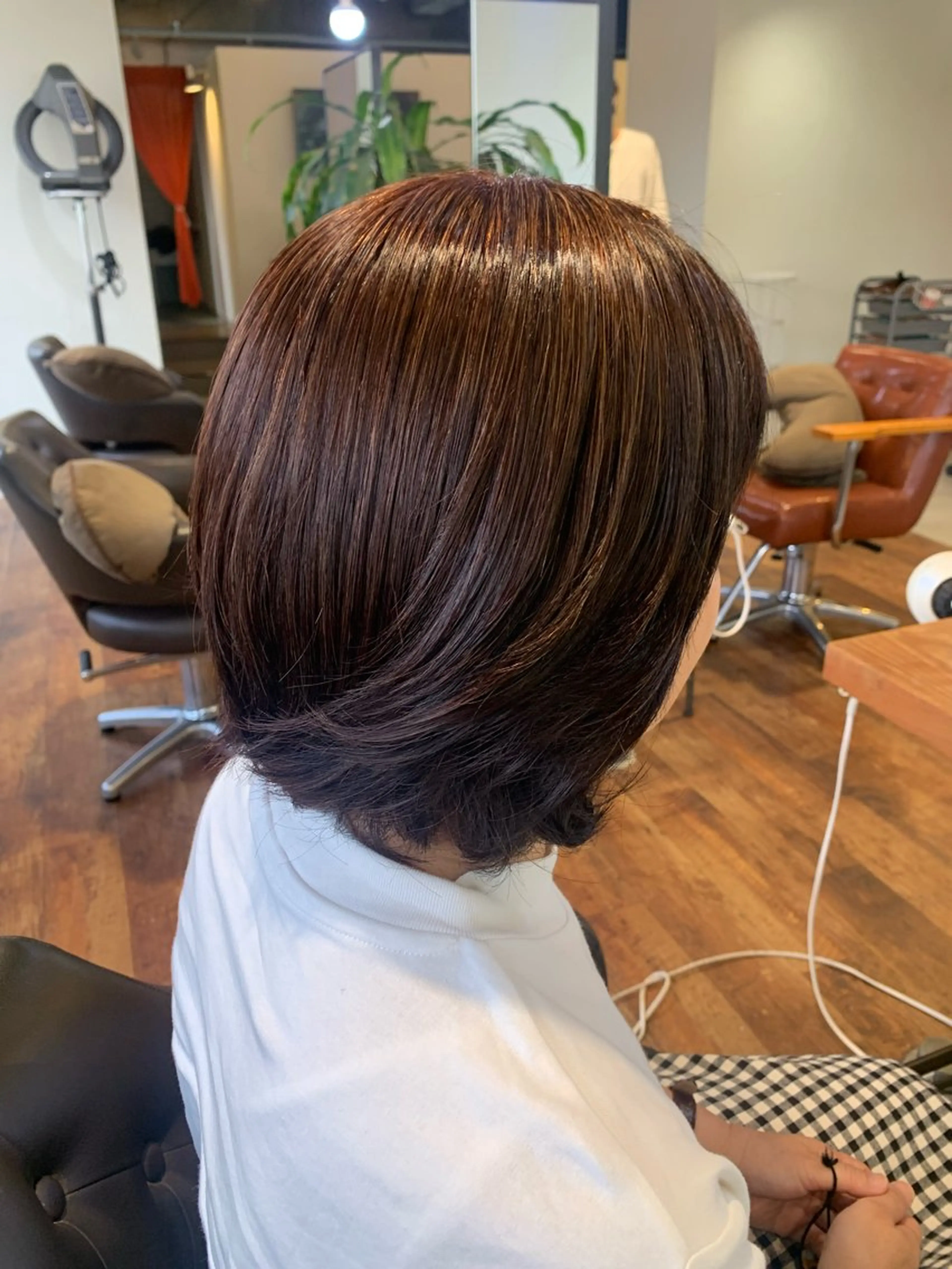 ミディアム カラー ブラウンカラー オレンジ オレンジブラウン カット ロカリタ キョウト所属・山形 梨沙のヘアスタイル