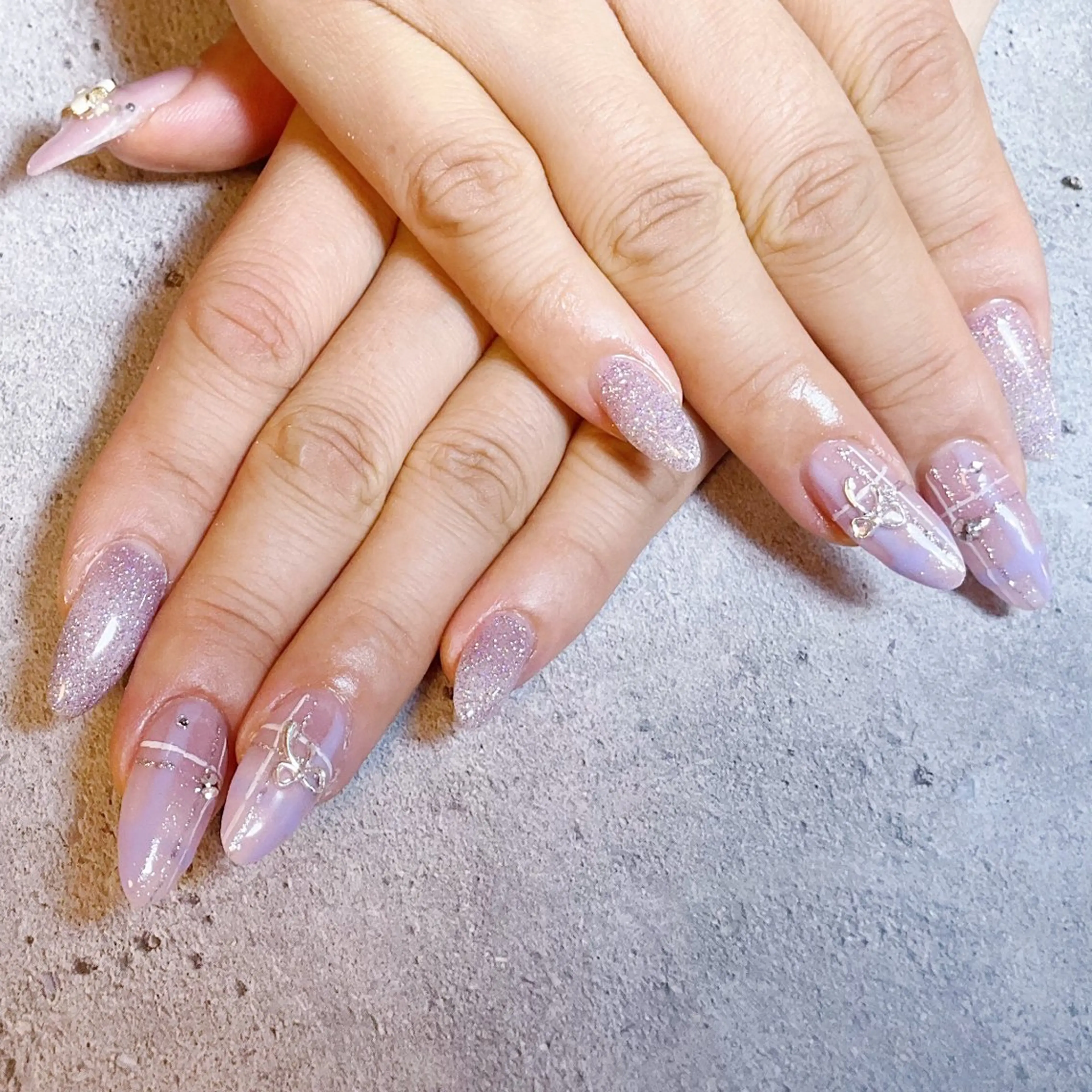 ネイル ハンドネイル 🍭Yun nail hyejin🌸のネイルデザイン
