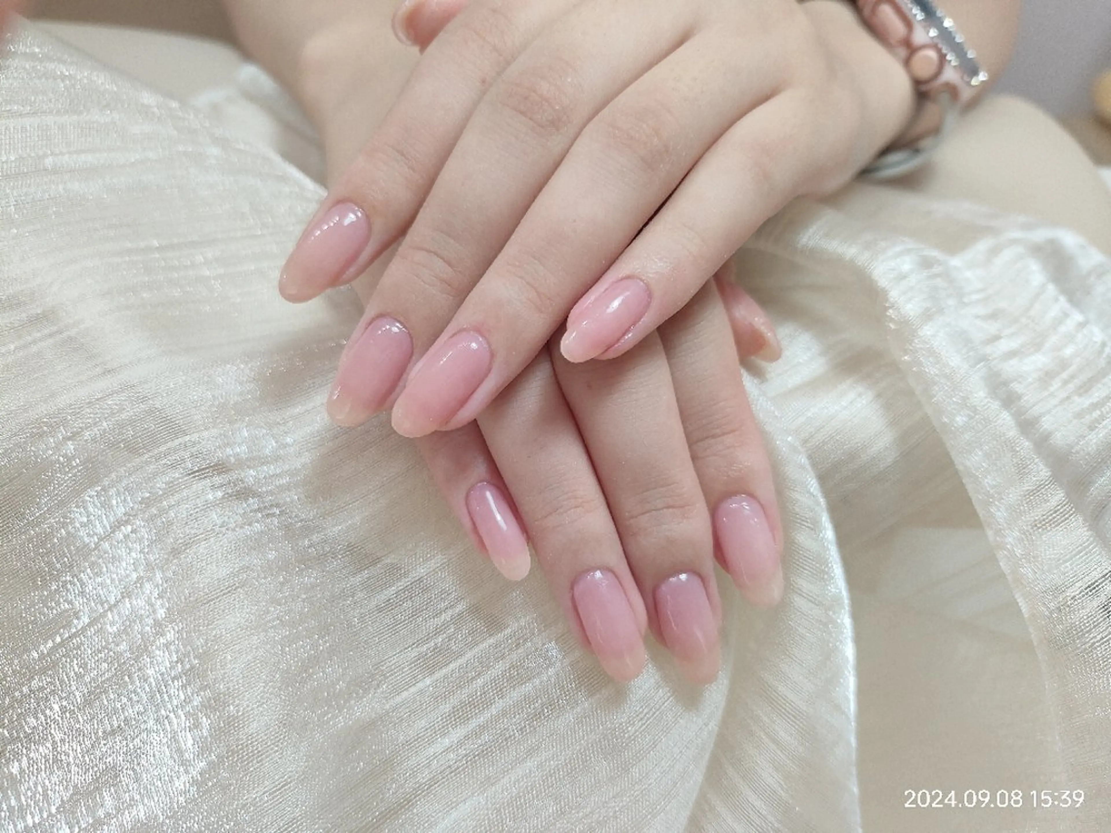 ワンカラーケア付き、補強付き、ご新規&4週間以内に再来店でオフが無料になります。の写真