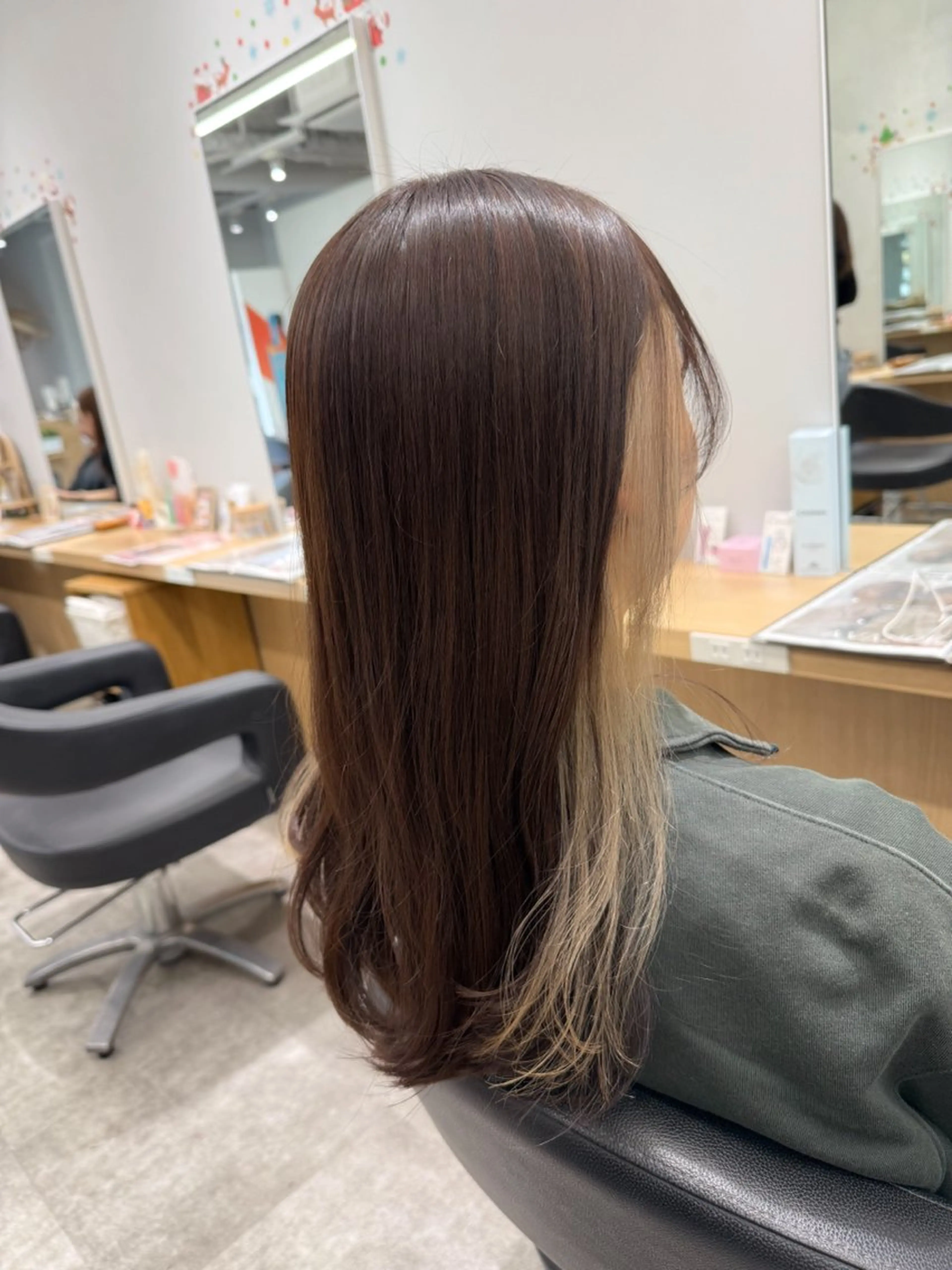 ロング カラー ベージュカラー ブリーチ ホワイトベージュ カット ヘアカラー 巻ける髪質改善🫧ハ イライト/永田汰伊智のヘアスタイル