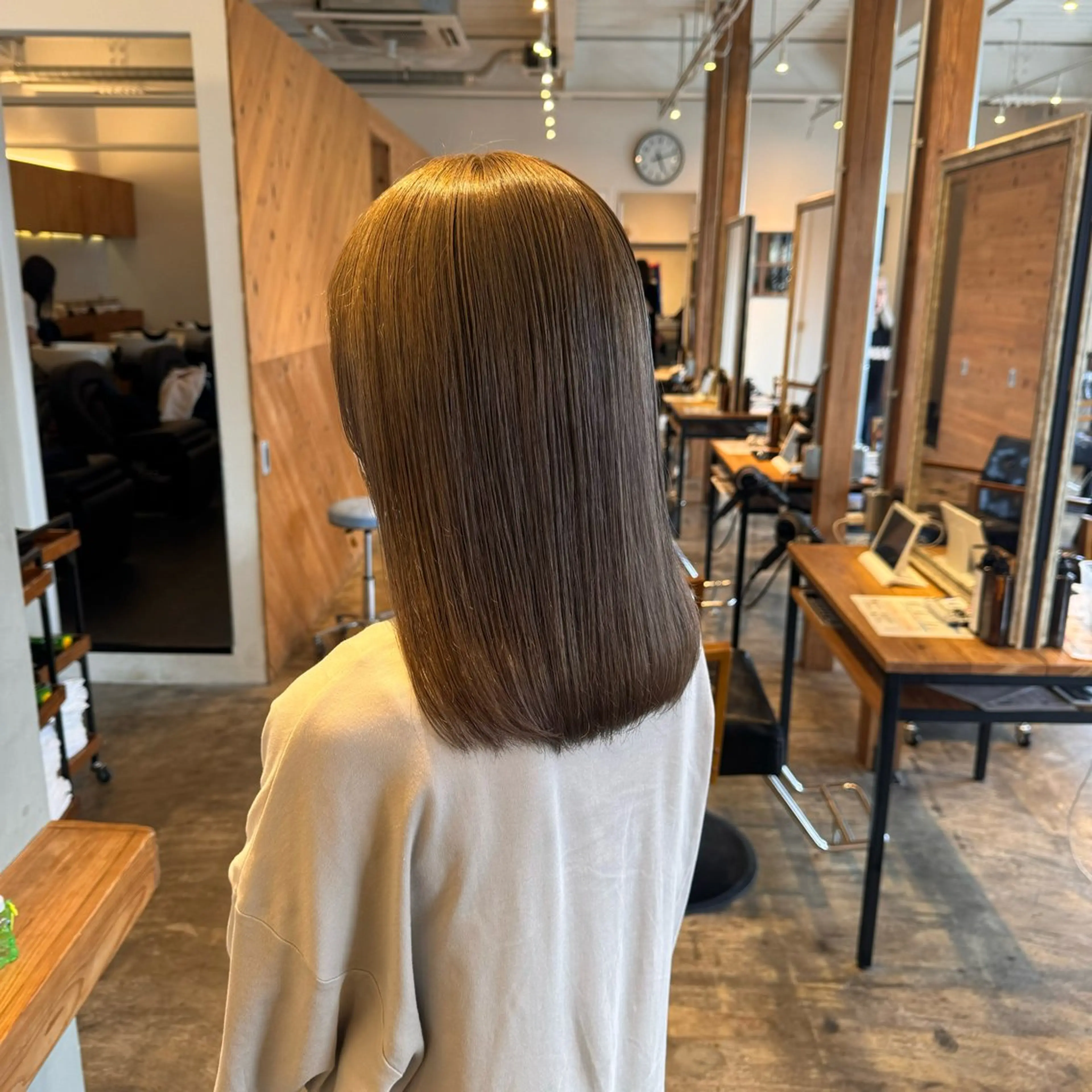 ミディアム ヘアカラー ハイトーンカラー特化 🥀KAITO🥀のヘアスタイル