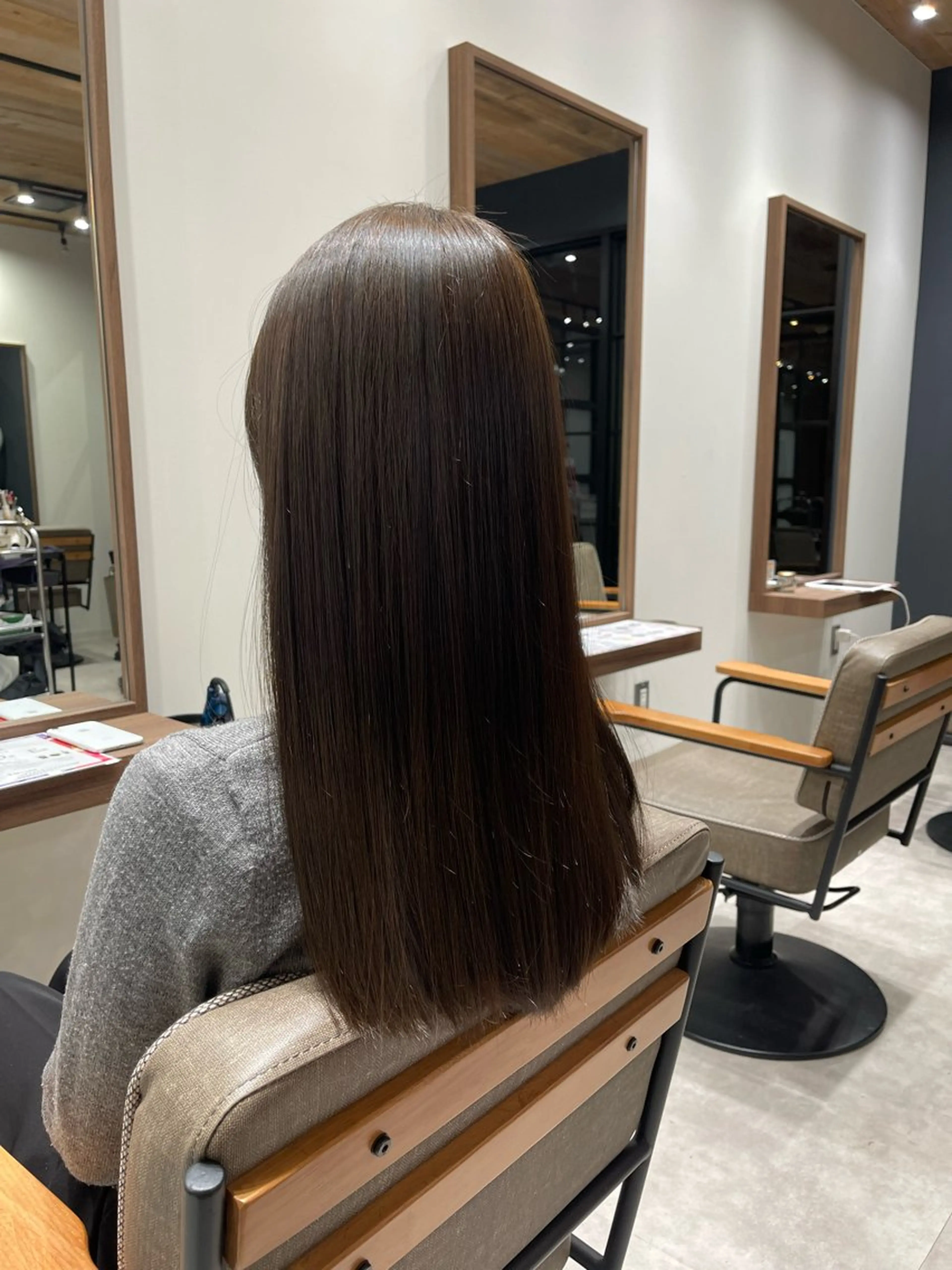 ミディアム 髪質改善 ヘアカラー トリートメント 朝5分でキマる艶髪 ／ヤマダのヘアスタイル