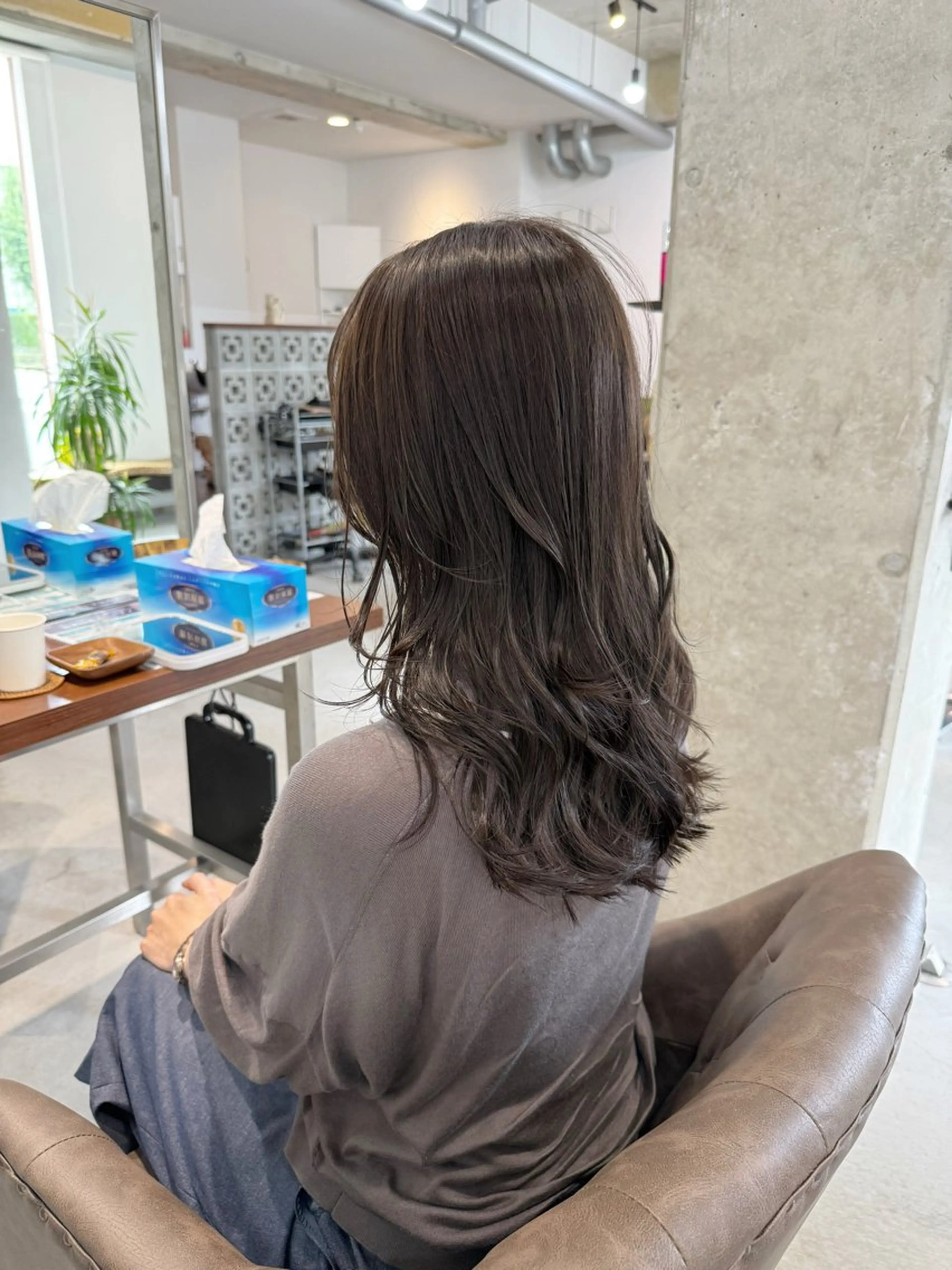 ロング レイヤーカット カット ヘアカラー トリートメント カイリ /レイヤーカットのヘアスタイル