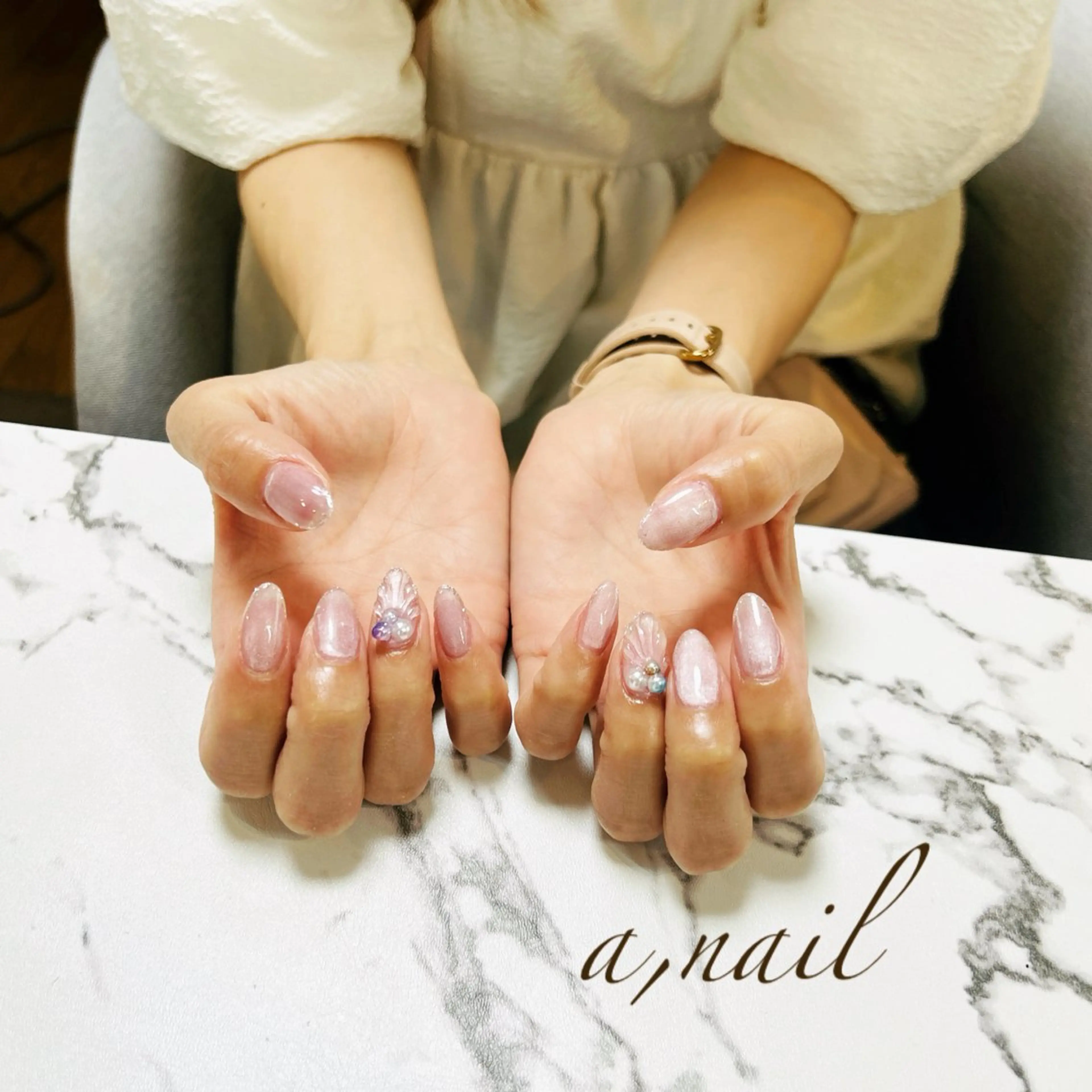 ネイル フレンチネイル キラキラネイル マグネットネイル マグネットフレンチ ぷっくりネイル ハンドネイル ネイルサロン エーネイルのネイルデザイン