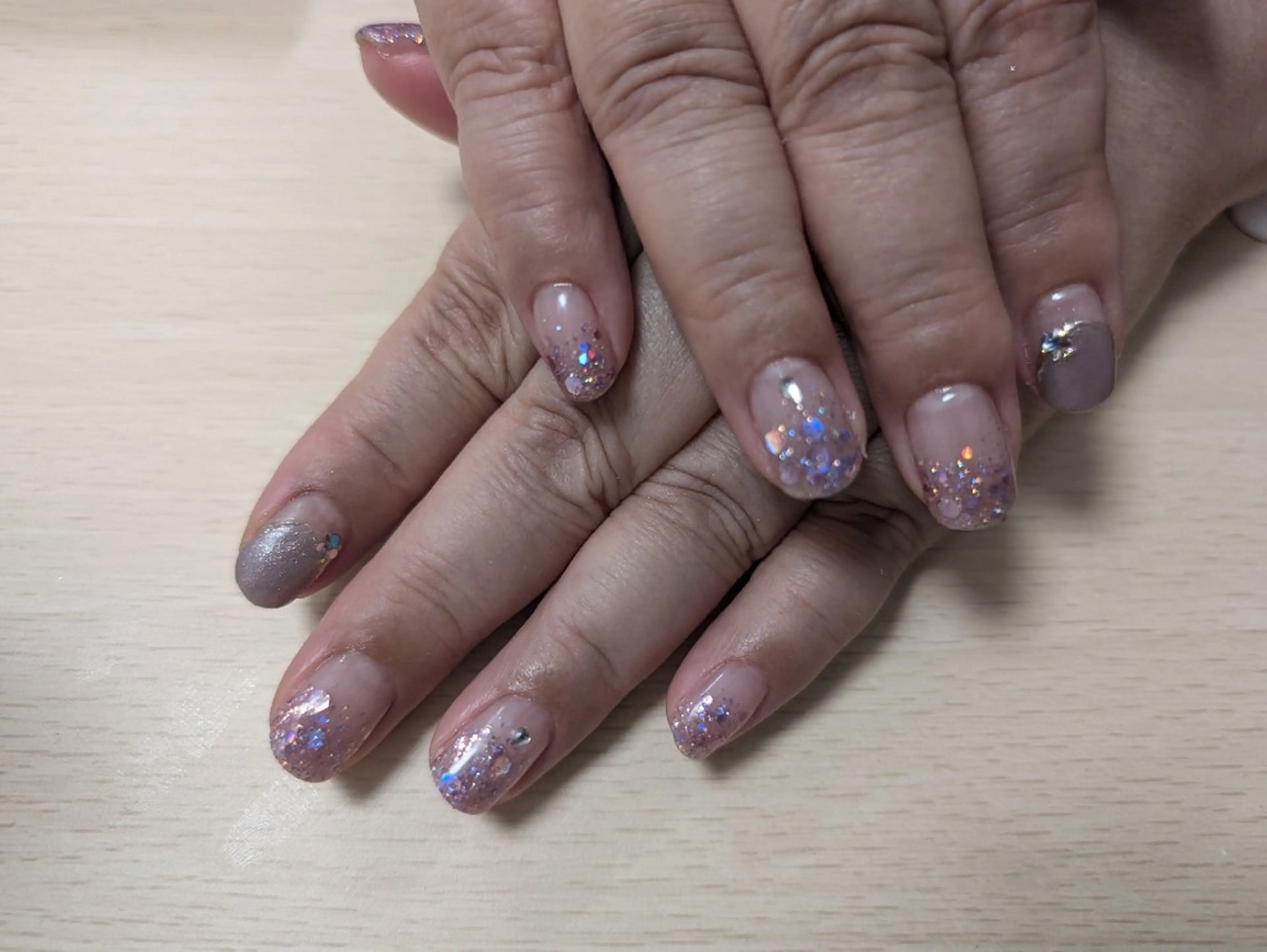 ネイル ヌーディジュエリー ネイルサロンのネイルデザイン