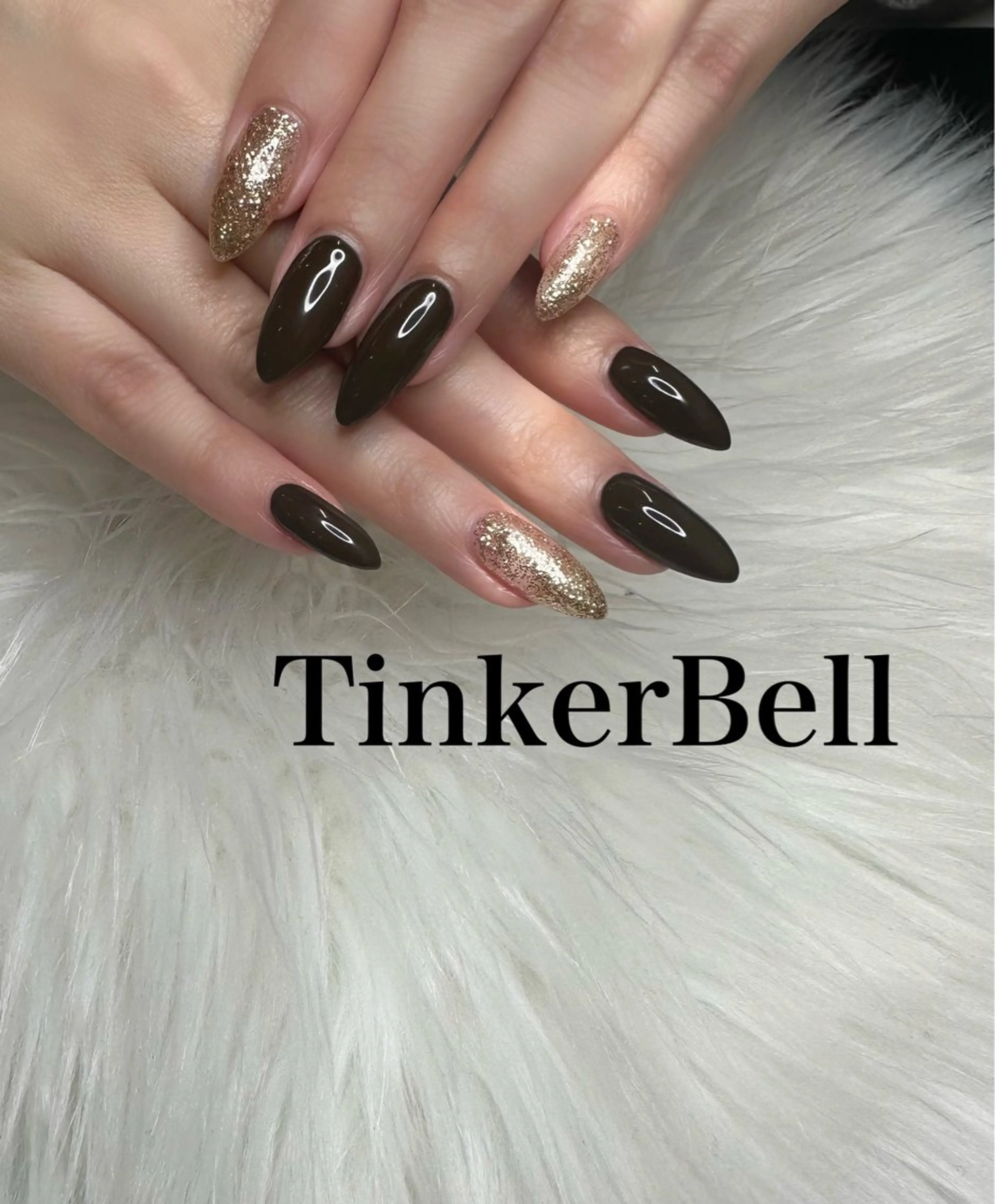 ネイル ブラウン ラメ(グリッター) バレンタイン ハンドネイル Tinker Bellのネイルデザイン