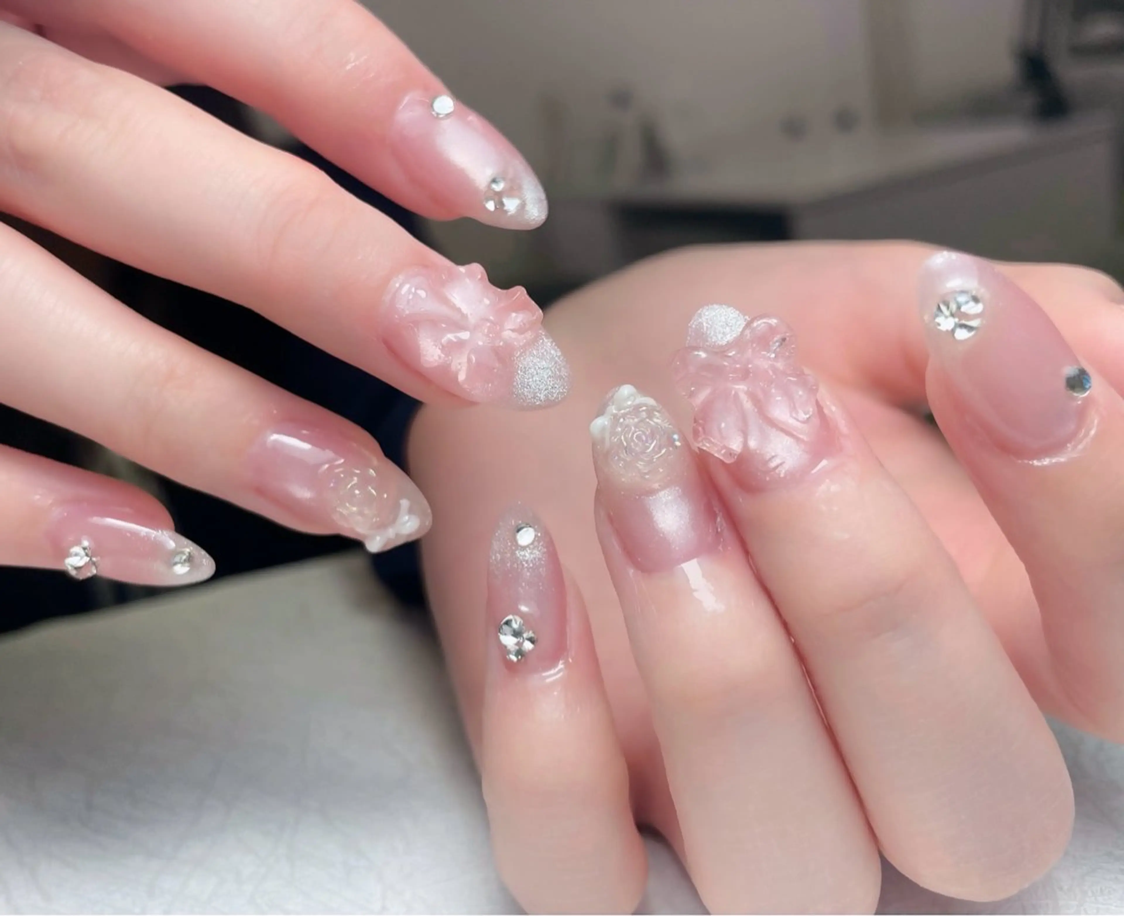 ネイル オーロラネイル 長さ出し フットネイル フレンチネイル ジェルネイル 中野駅から2分 MEO NAILのネイルデザイン