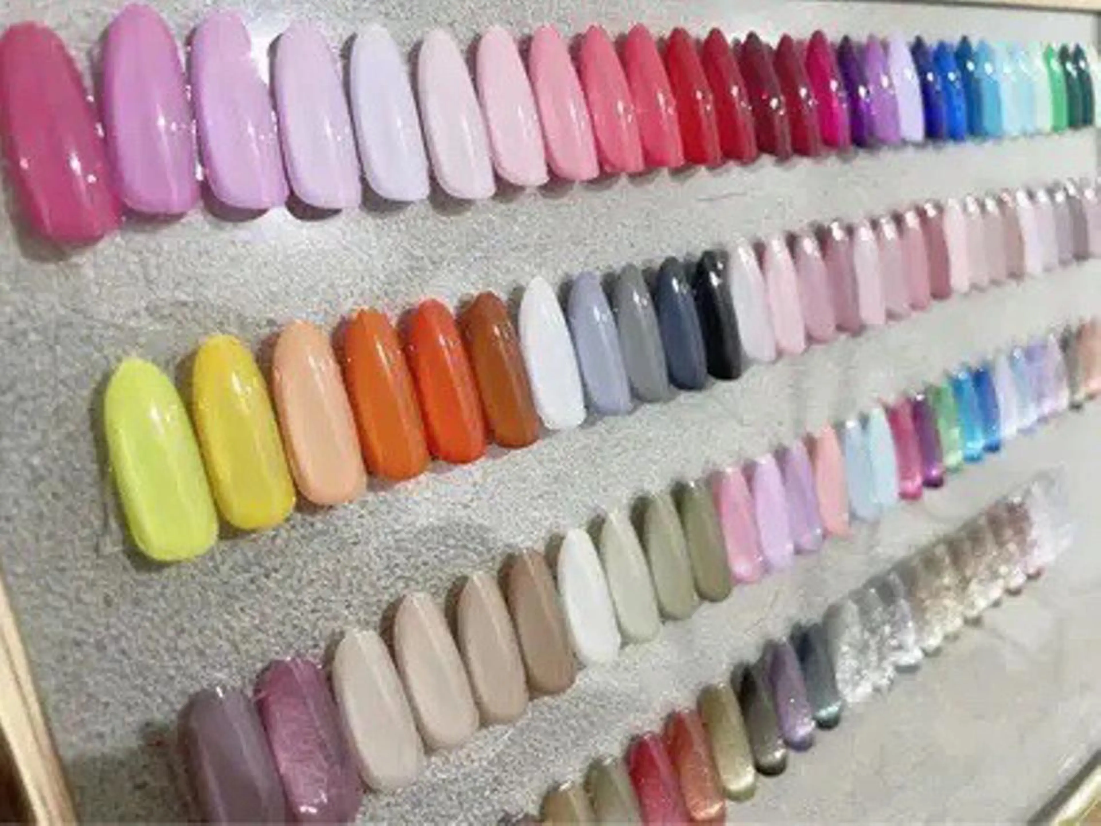 ネイル SUZUKI MAKIのネイルデザイン