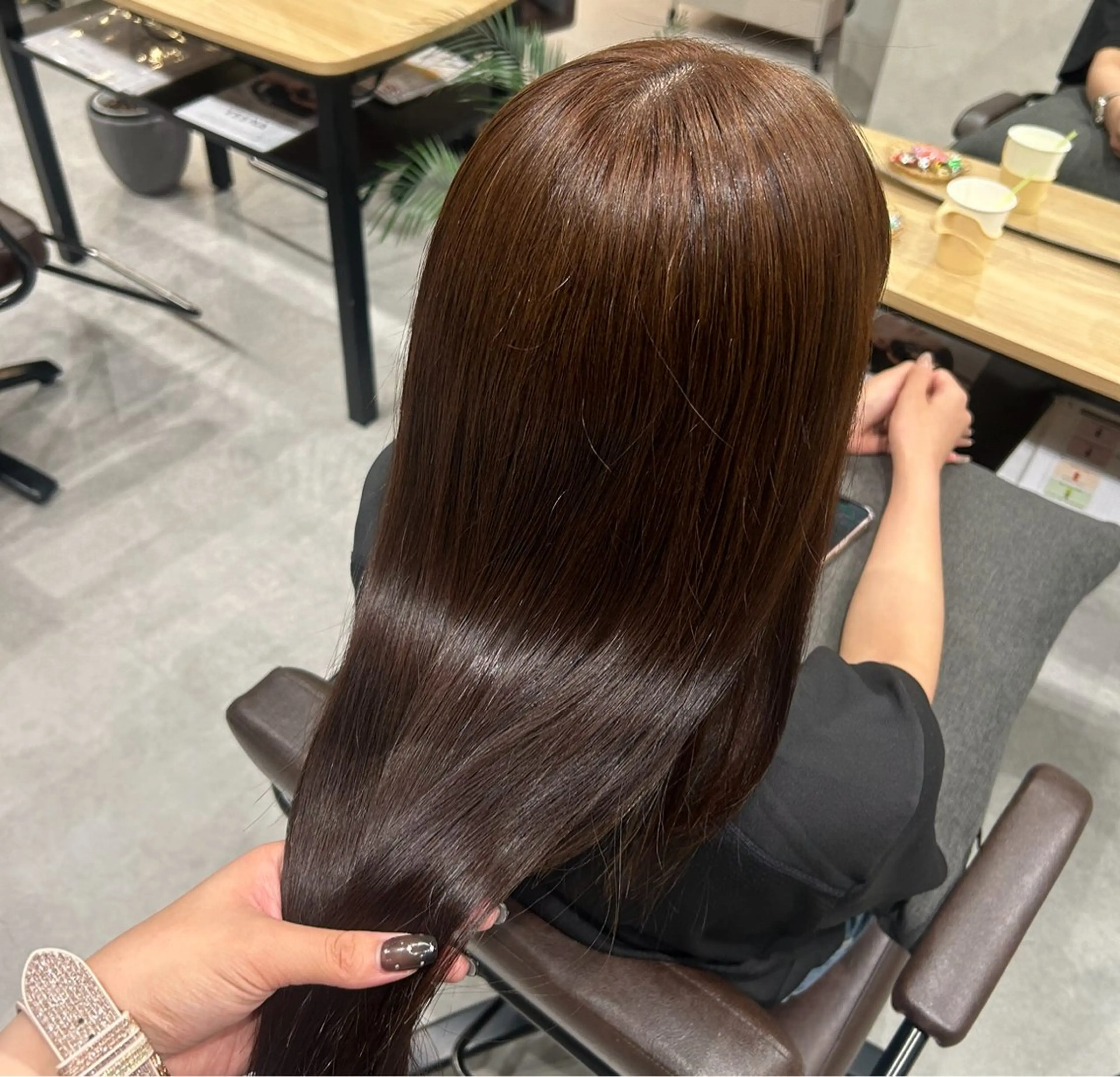 カラー ヘアカラー トリートメント Sakura / Fier umedaのヘアスタイル