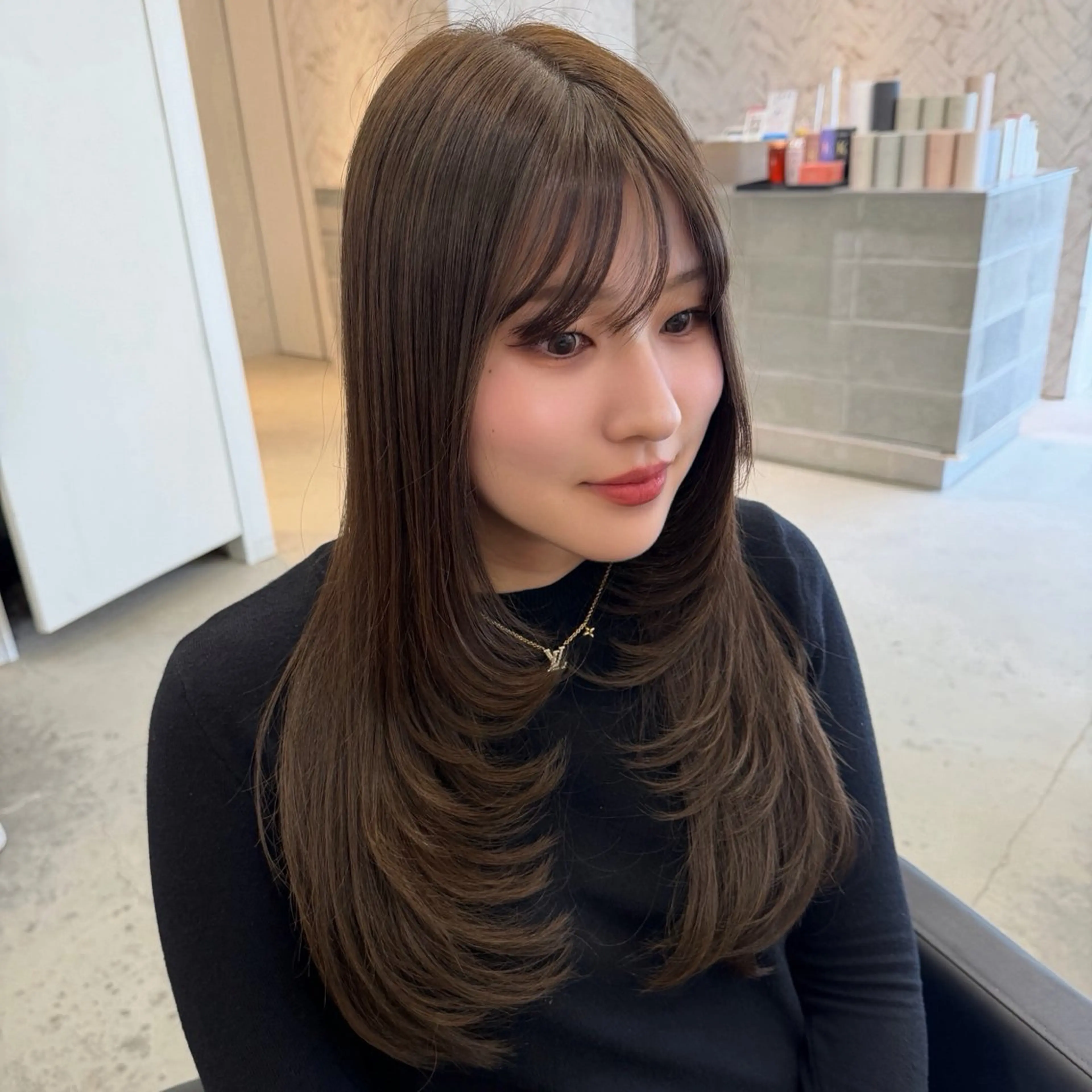 ロング カラー ベージュカラー オリーブベージュ オリーブカラー レイヤーカット 似合わせカット カット ヘアカラー トリートメント EIGHT　樹梨 ／韓国ヘア🩶のヘアスタイル