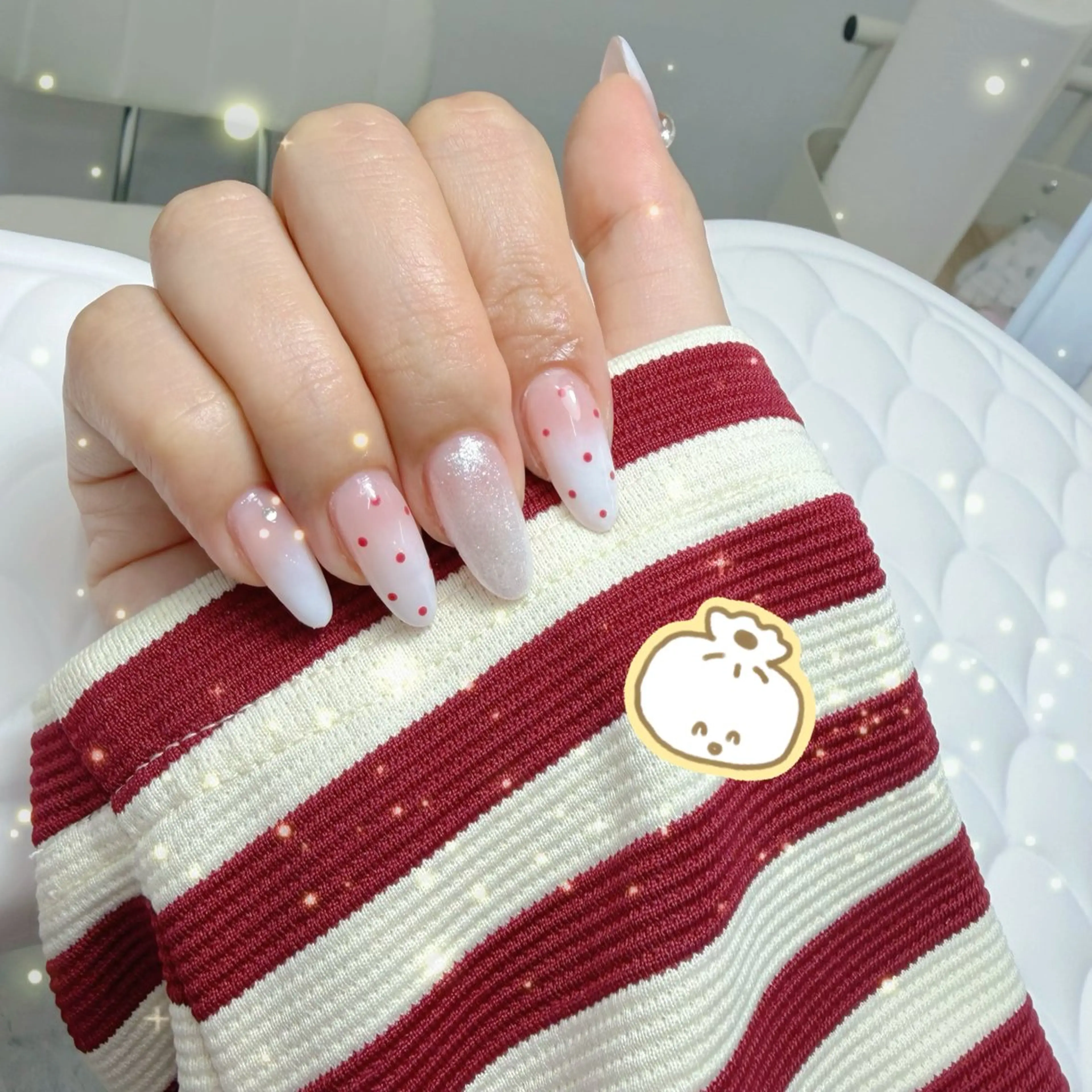 カラー グラデーションカラー ピンクカラー ハンドネイル AIN Nailのネイルデザイン