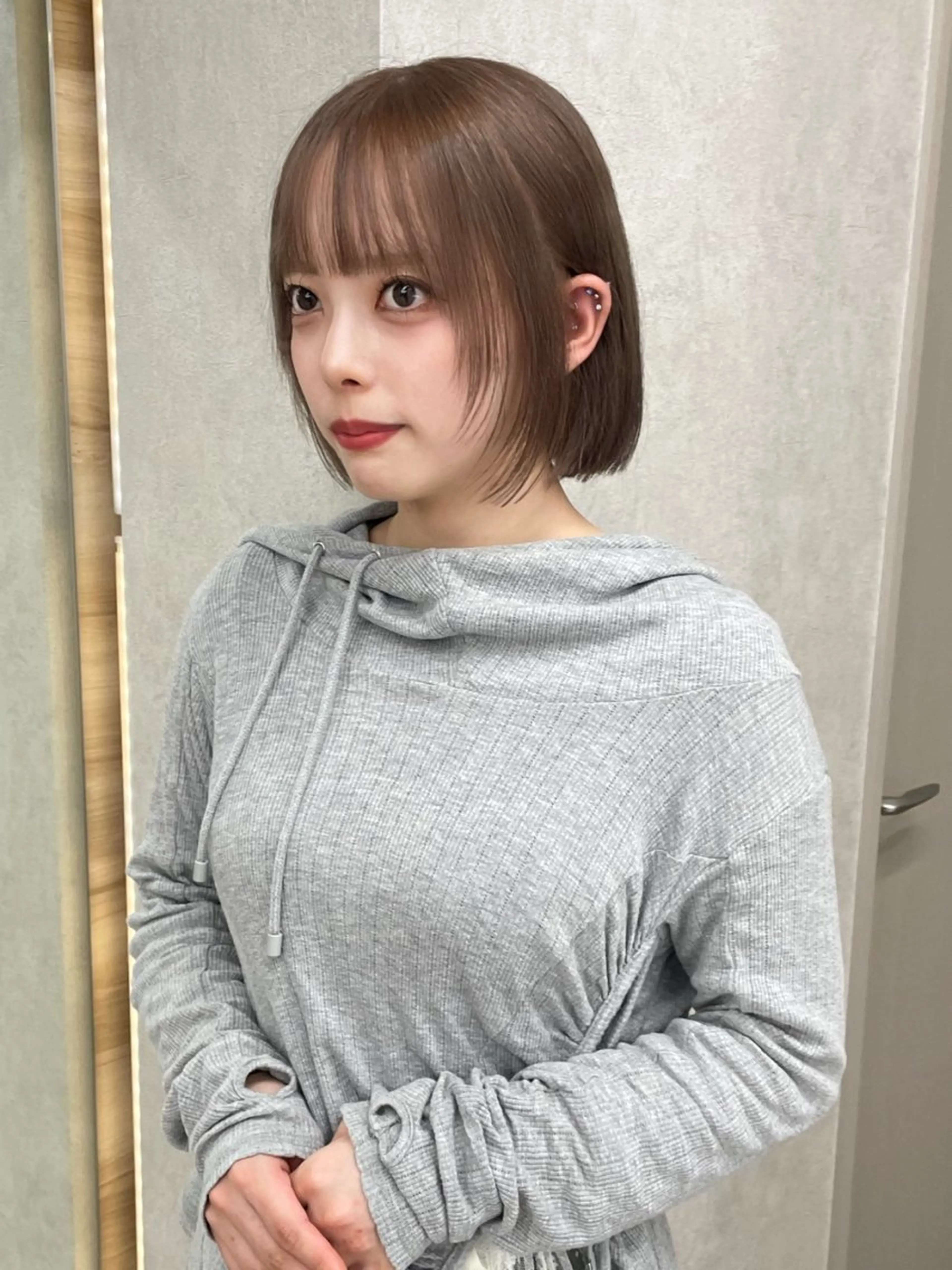 ミディアム カラー ベージュカラー ブリーチ ケアブリーチ 透明感カラー ハイトーンカラー ヘアカラー ブリーチ/ベージュ 💕/momoaのヘアスタイル