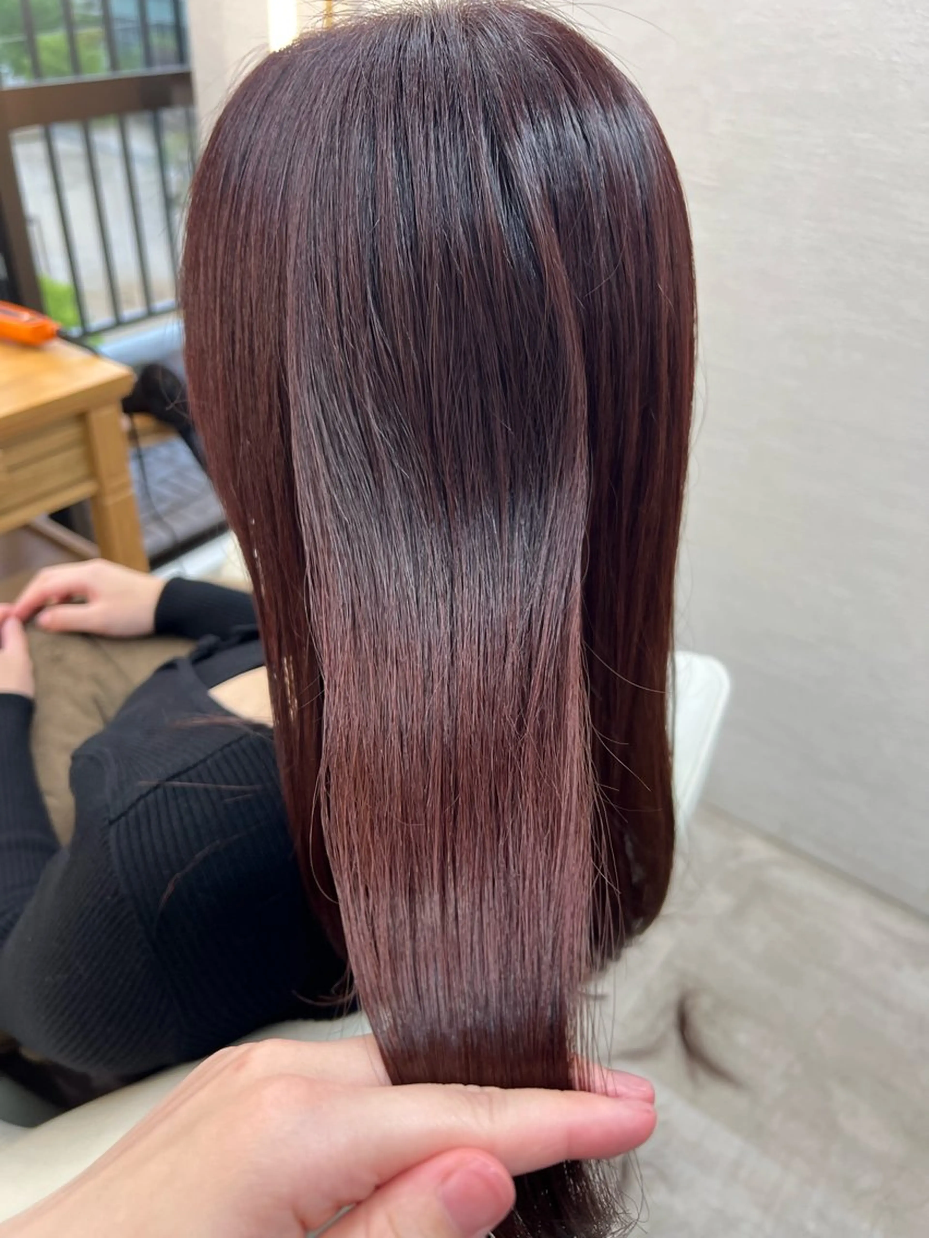 セミロング 艶カラー/レイヤー Mio🌸のヘアスタイル