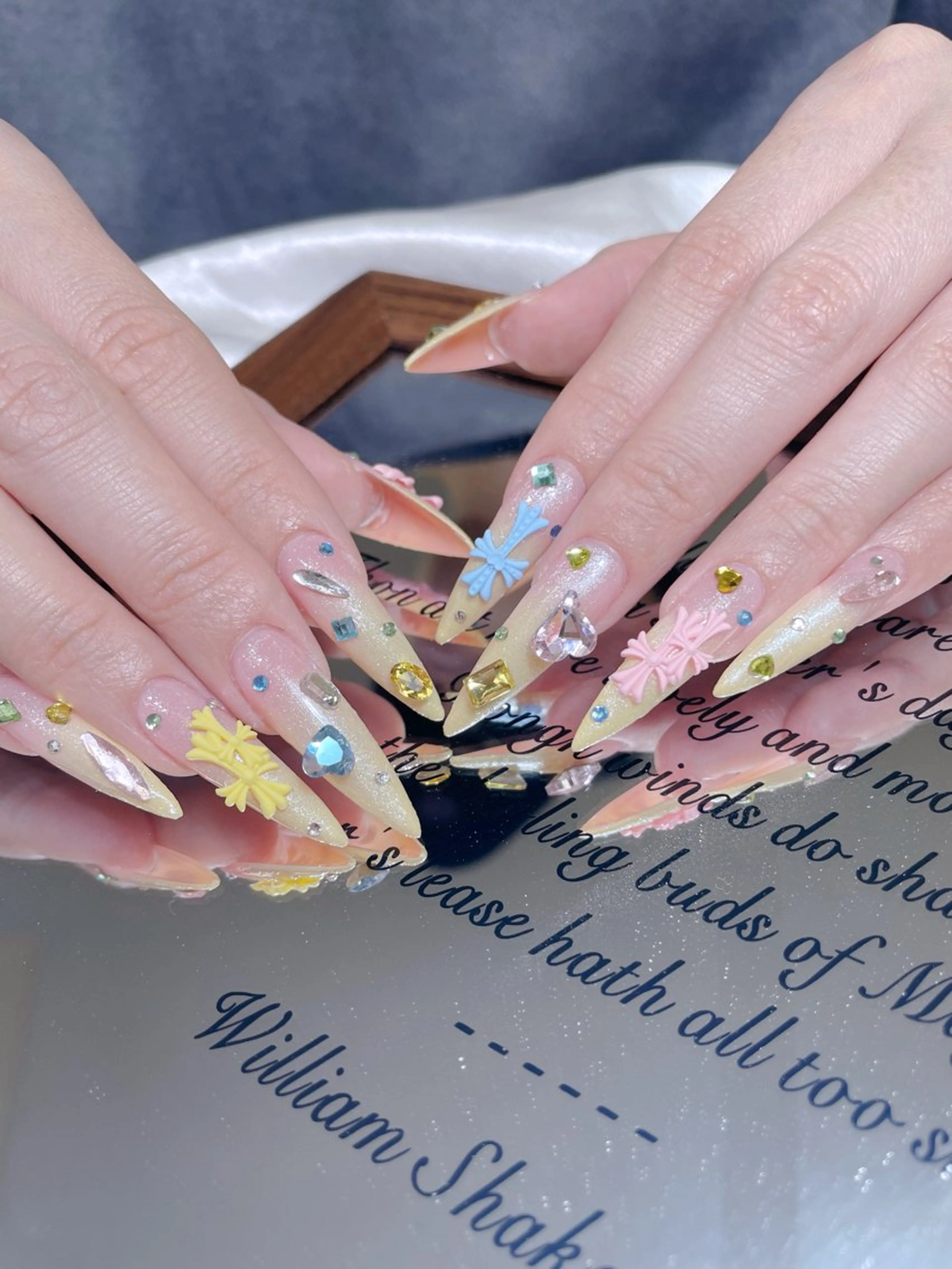 ネイル クリアネイル ハート キラキラネイル 韓国ネイル マグネットネイル ハンドネイル princess スカルプ専門店のネイルデザイン