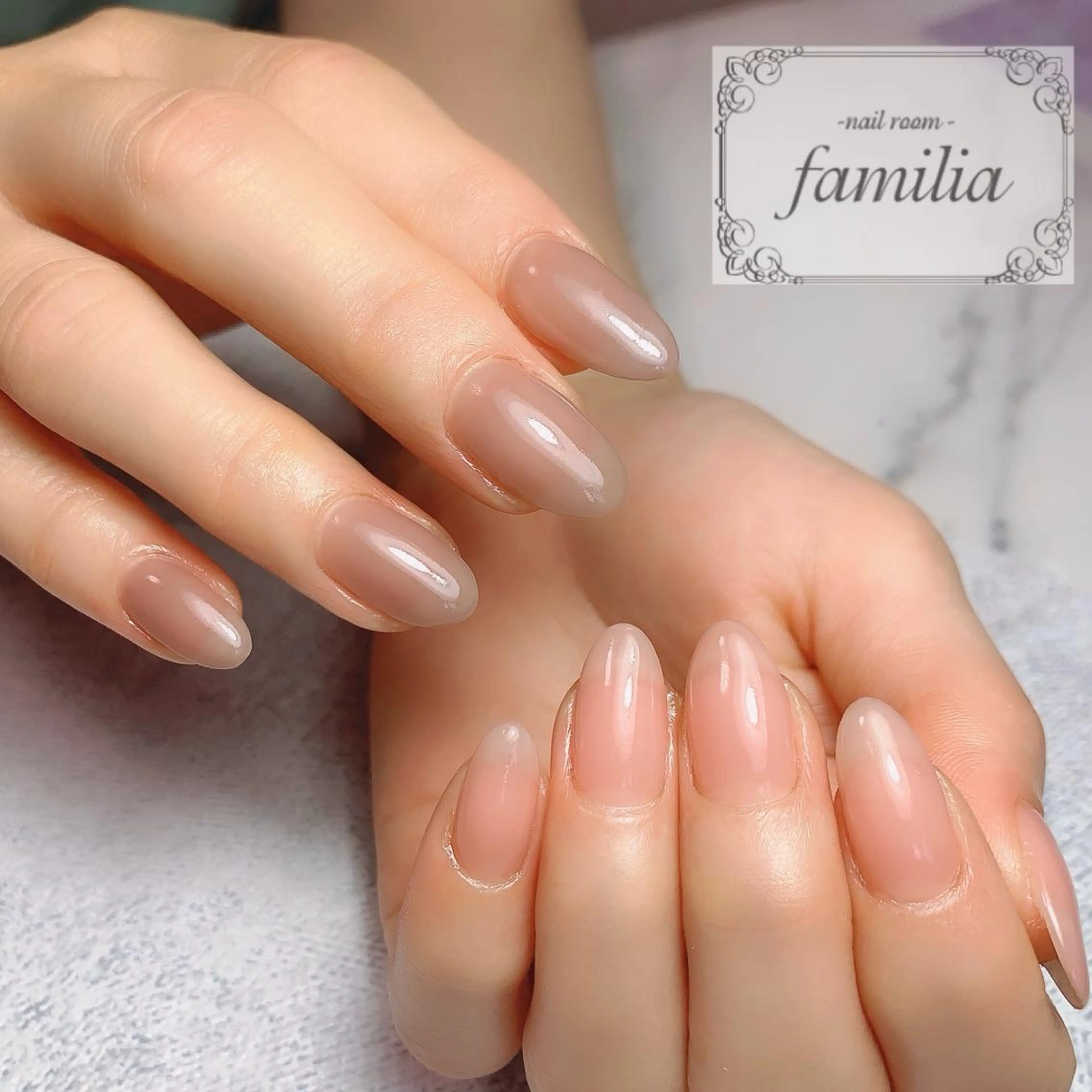 ネイル ハンドネイル -nailroom- familiaのネイルデザイン