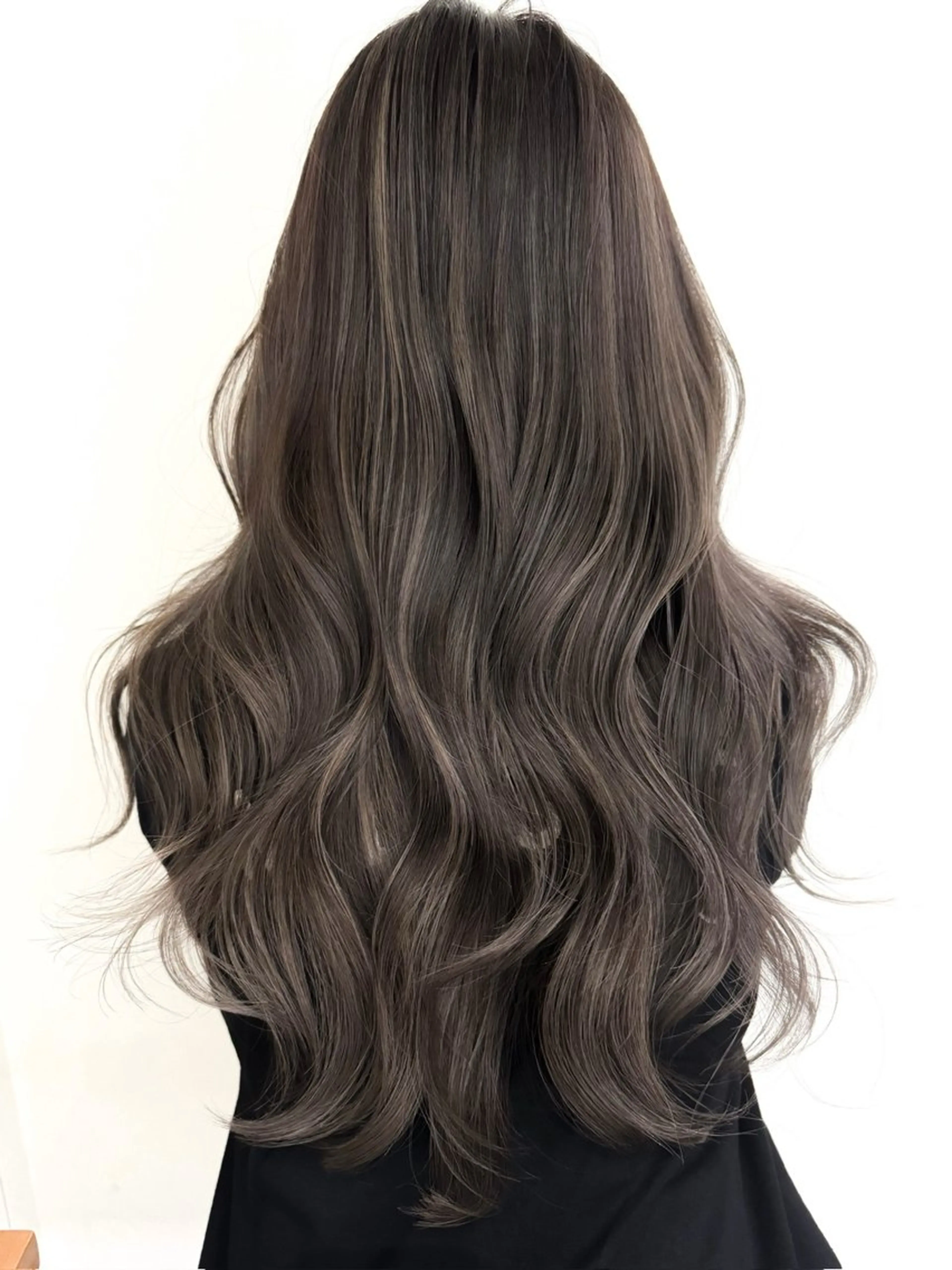 ロング カラー ヘアアレンジ カット ヘアカラー レイヤーカット/ボブ 似合わせ/透明感カラのヘアスタイル