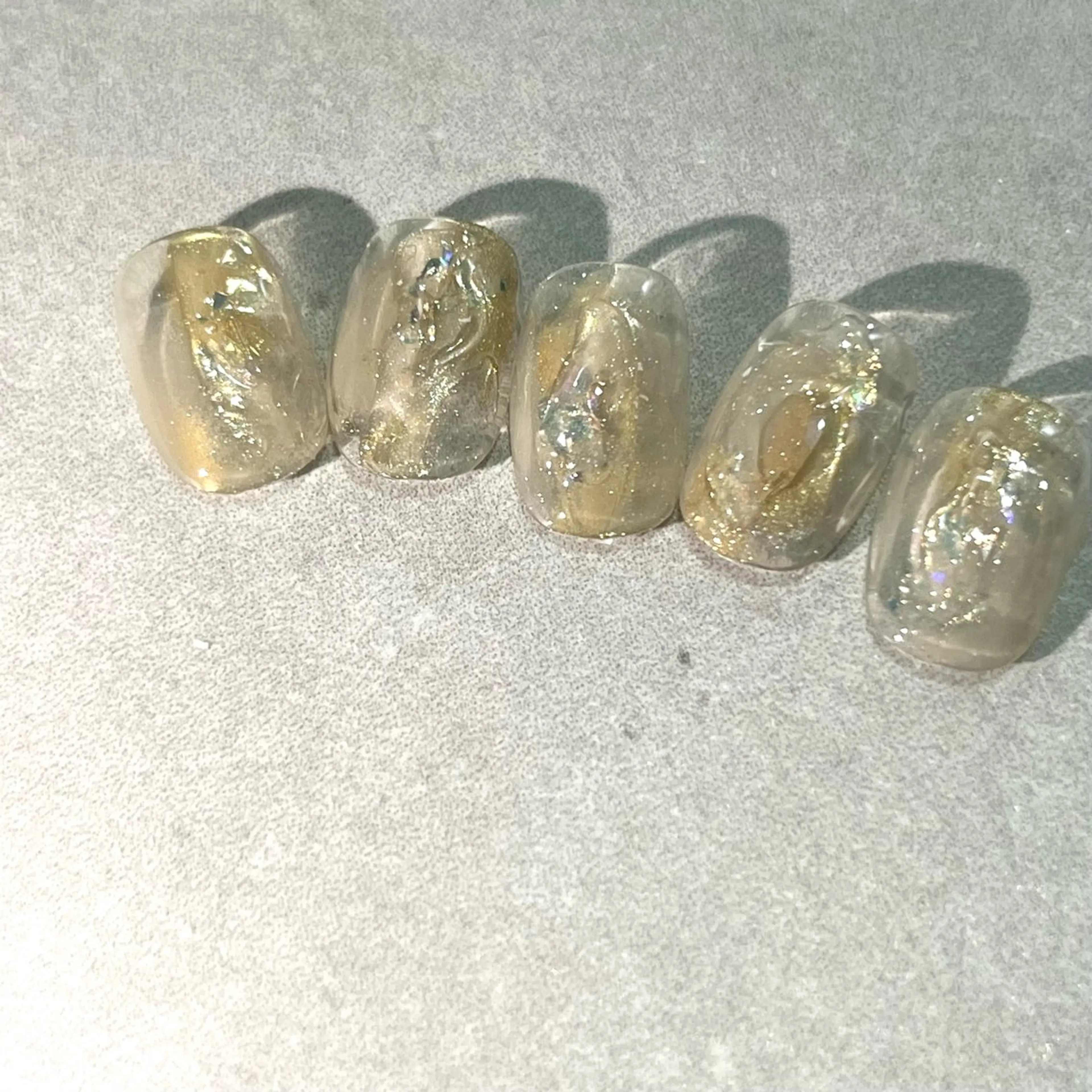 ネイル Ray. ちゅるん系ニュアンスのエステ・リラクイメージ