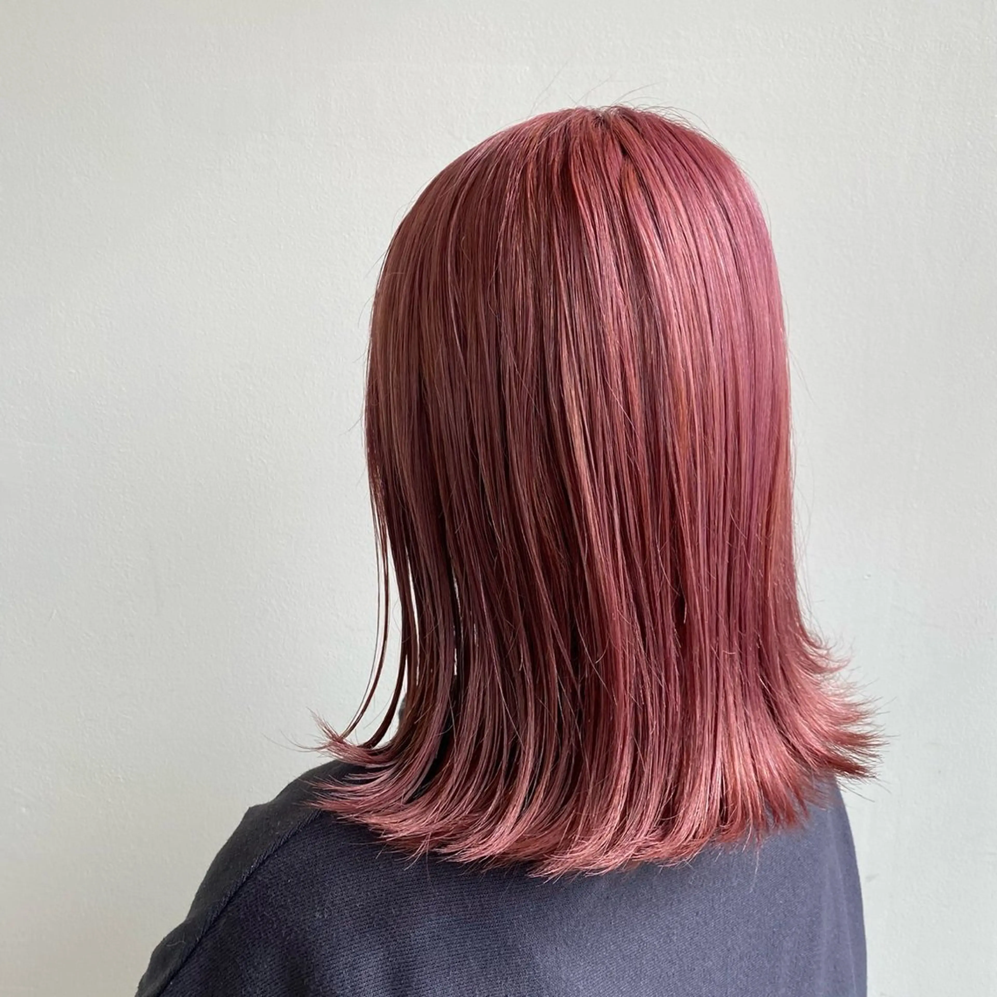 ミディアム カラー Avance なぎのヘアスタイル