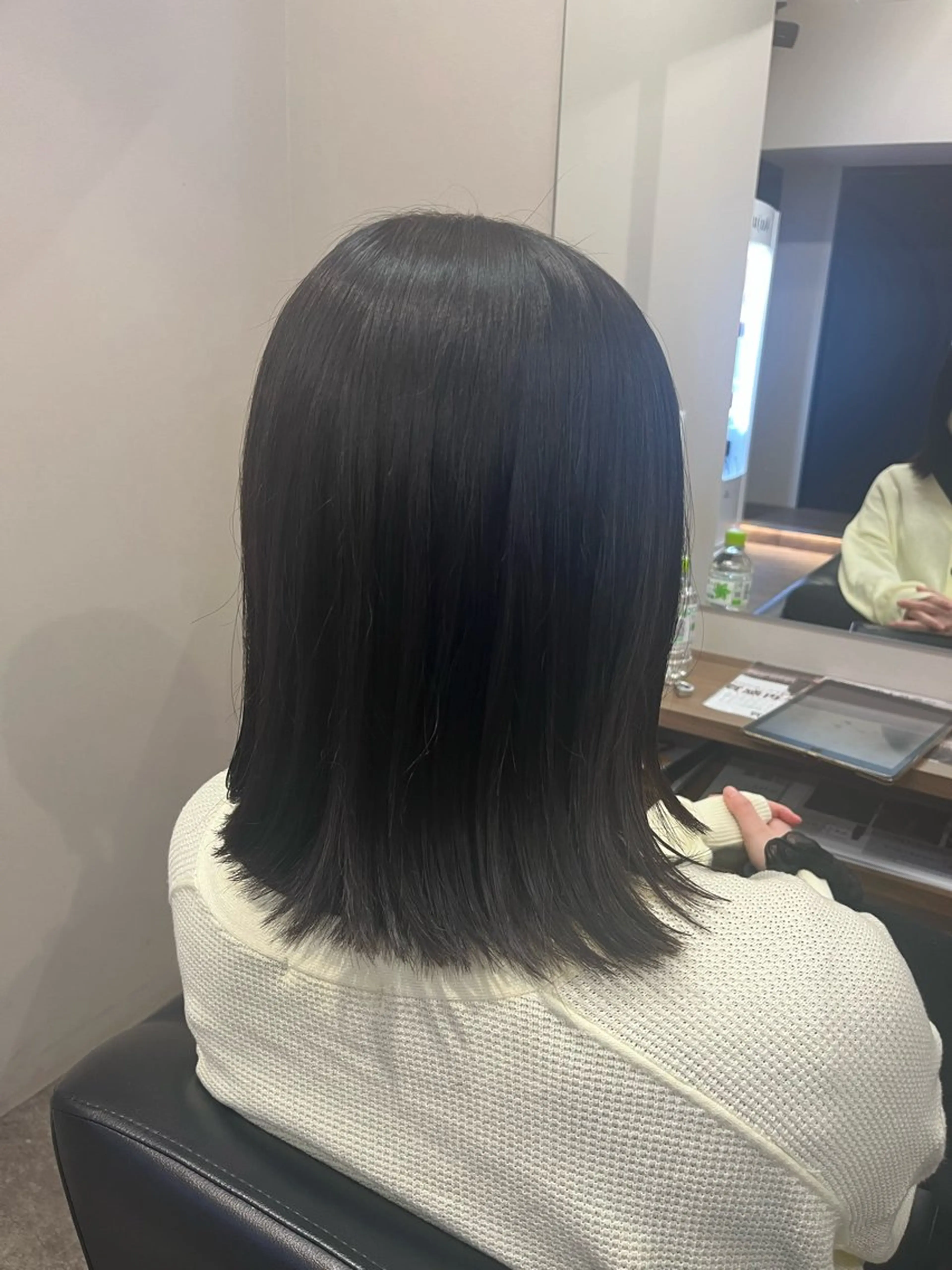 ミディアム ボブ 外ハネヘア 骨格/顔型/パーソナ ルカラー診断/中野のヘアスタイル