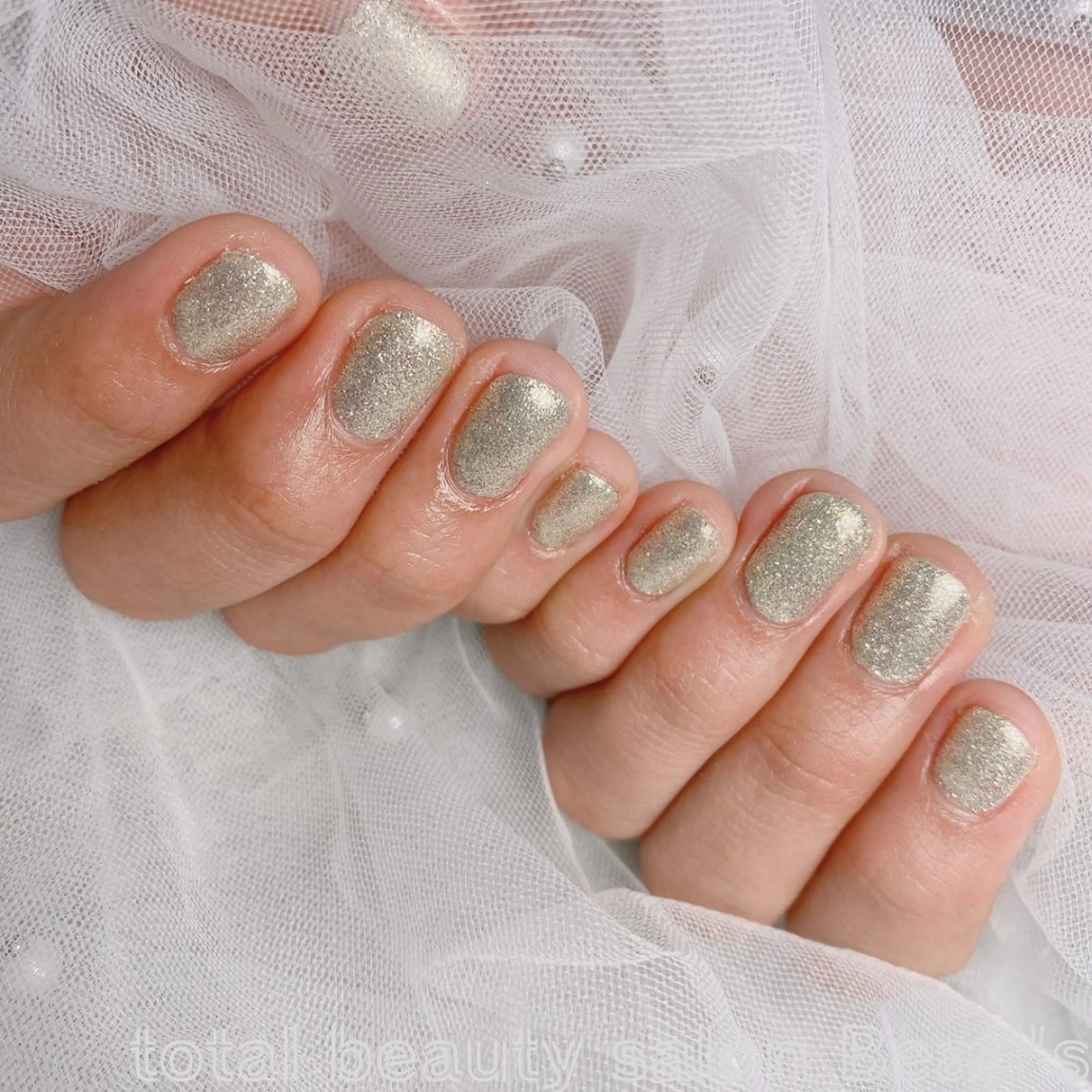 ネイル ワンカラーネイル トータルビューティー サロンビーズのマツエク・マツパデザイン