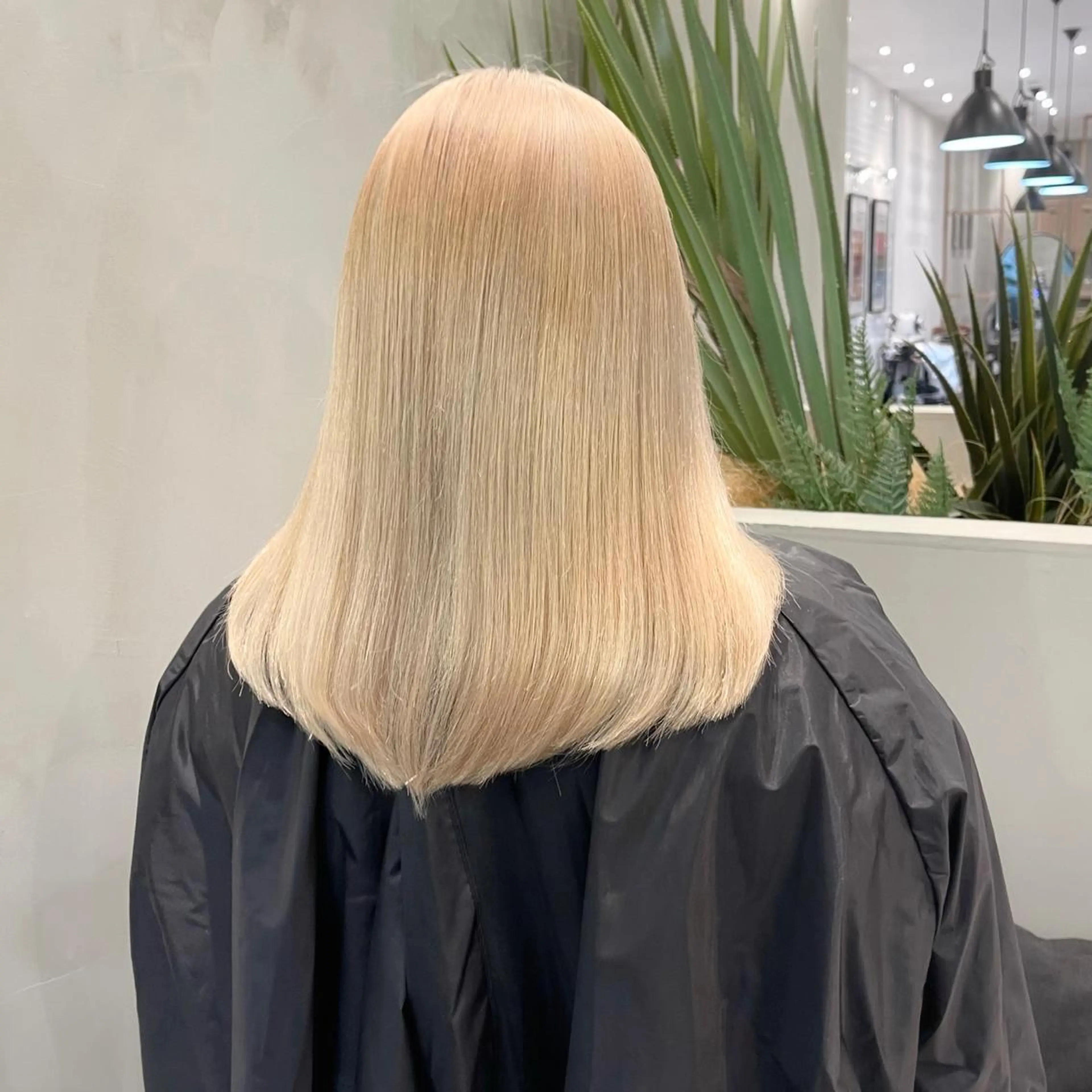 ミディアム 外国人風カラー ハイライト レイヤーカット カット ヘアカラー トリートメント アンドウ ユウ/ レイヤーカット/韓国のヘアスタイル