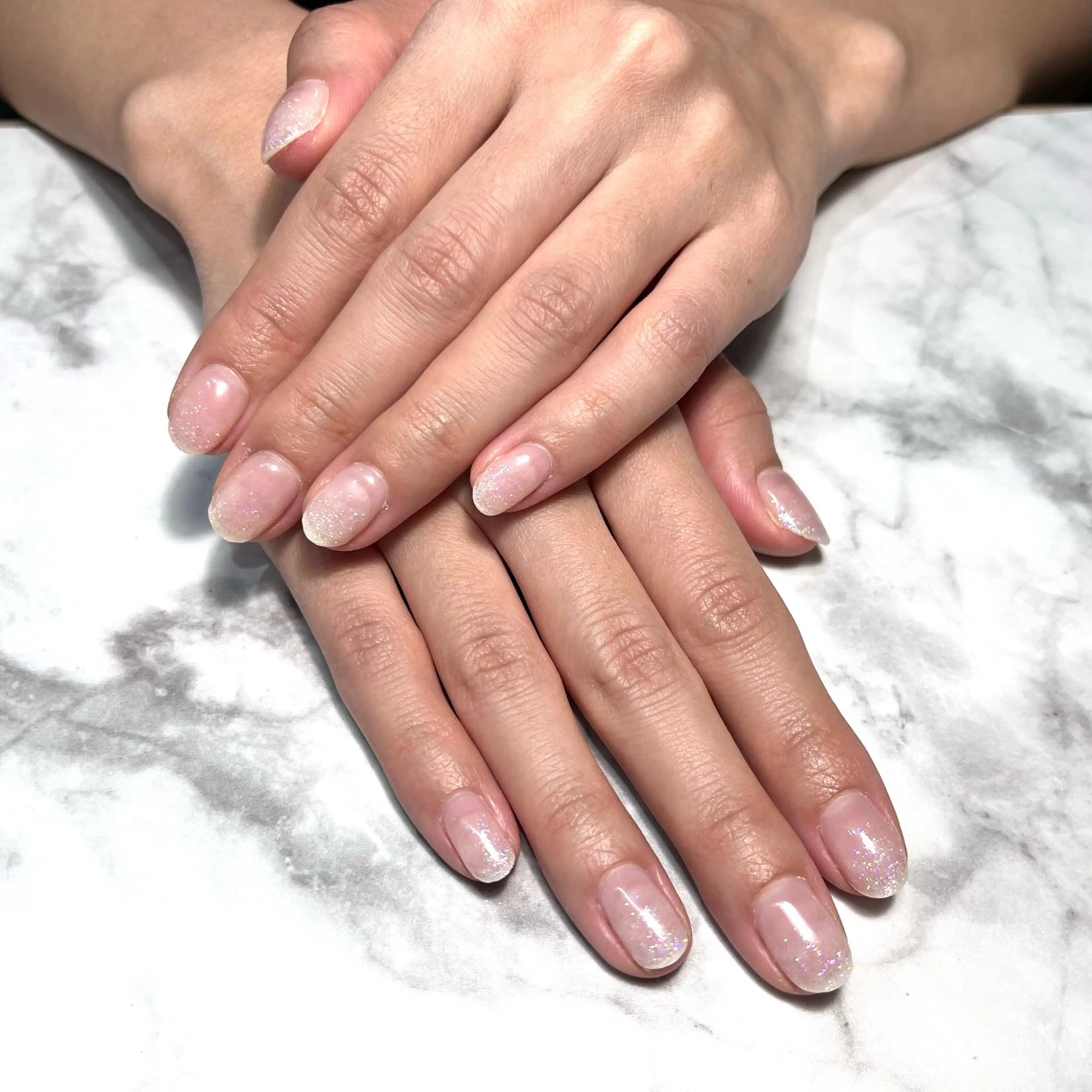 ネイル グラデーション ラメ(グリッター) ラメグラデーション 十色 Saoriのネイルデザイン