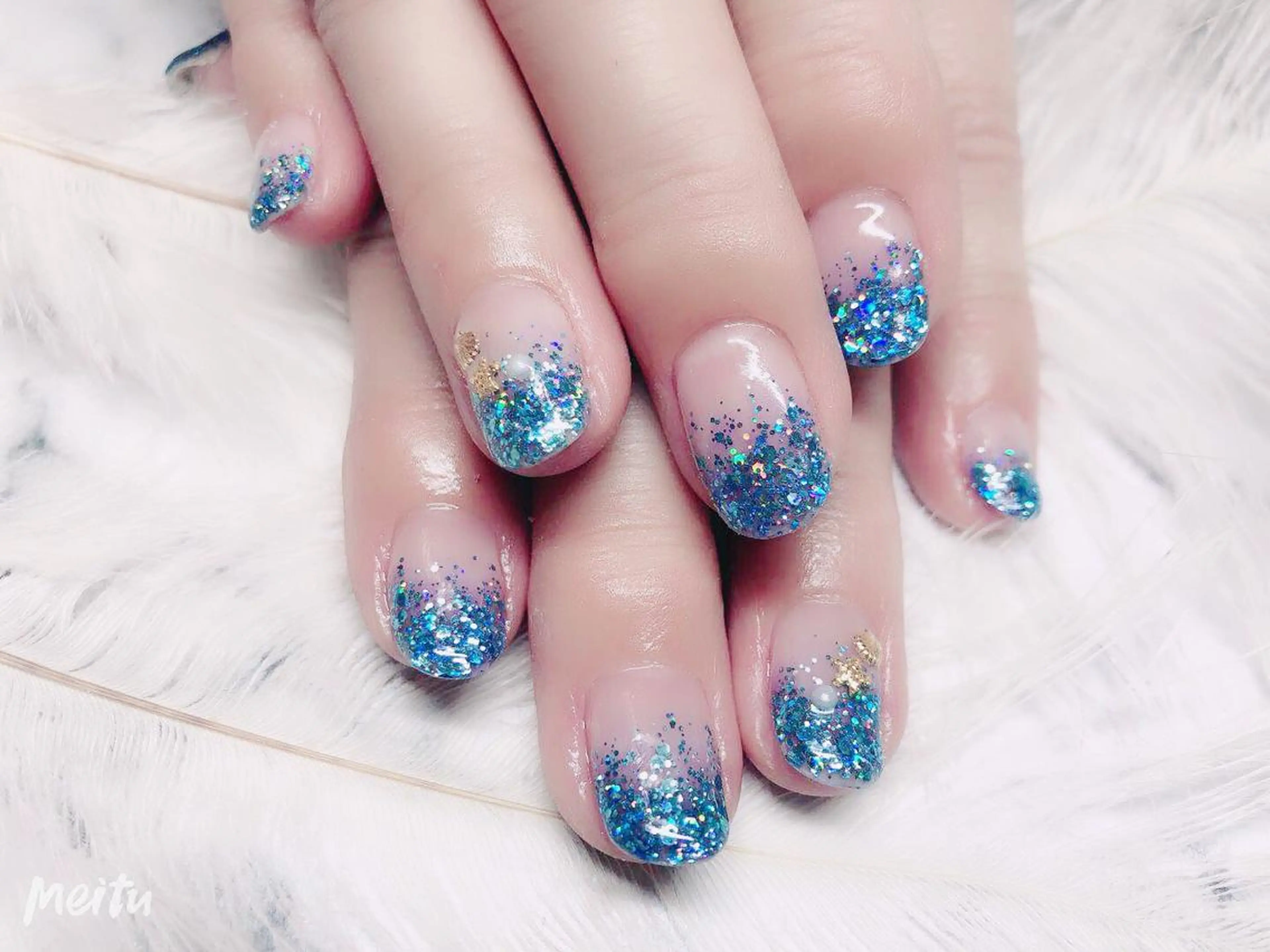 ネイル マジック ミラーのネイルデザイン