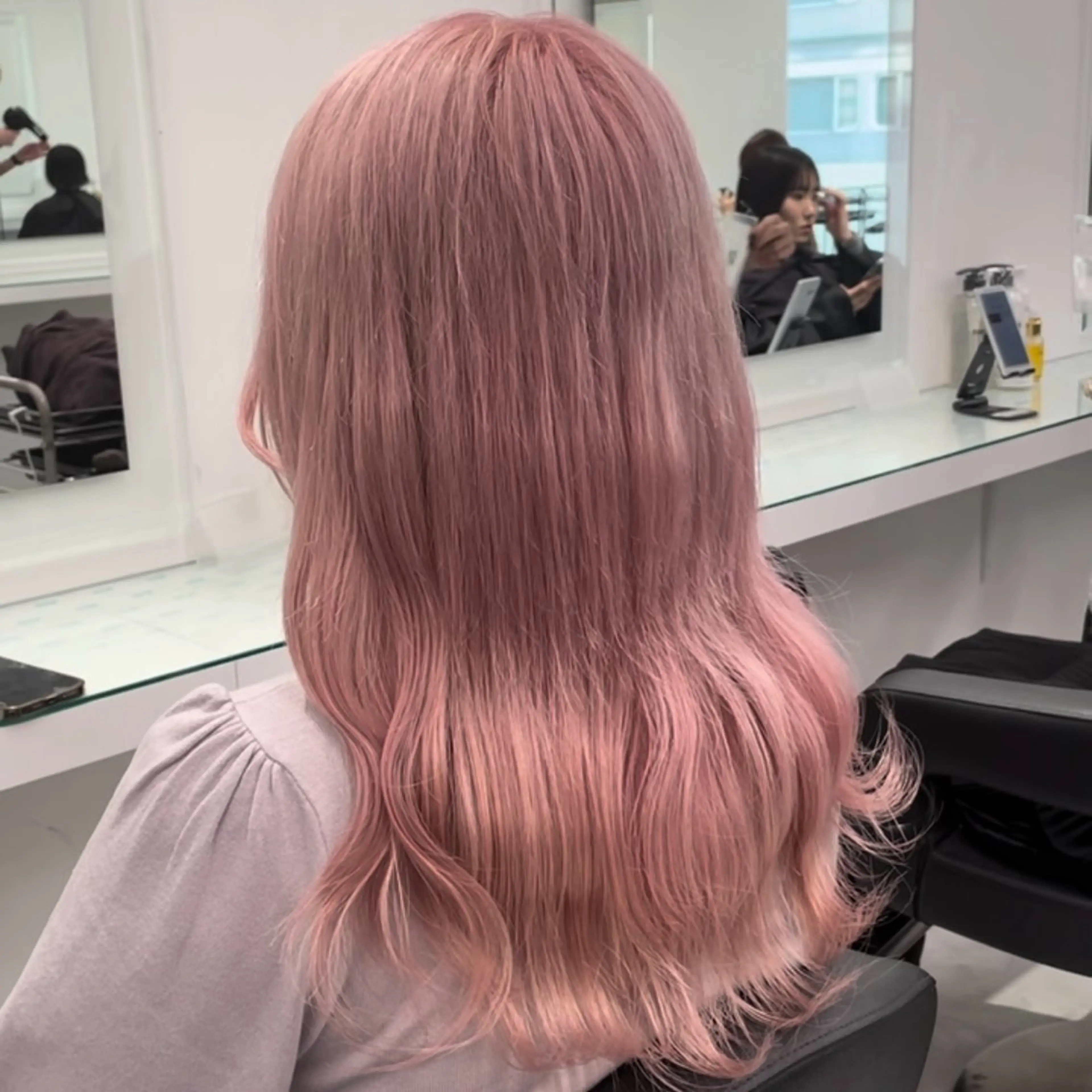 ロング カラー ヘアアレンジ ヘアカラー トリートメント ヘッドスパ ヘアセット ハイトーン艶カラー 🤍ゆうひのヘアスタイル