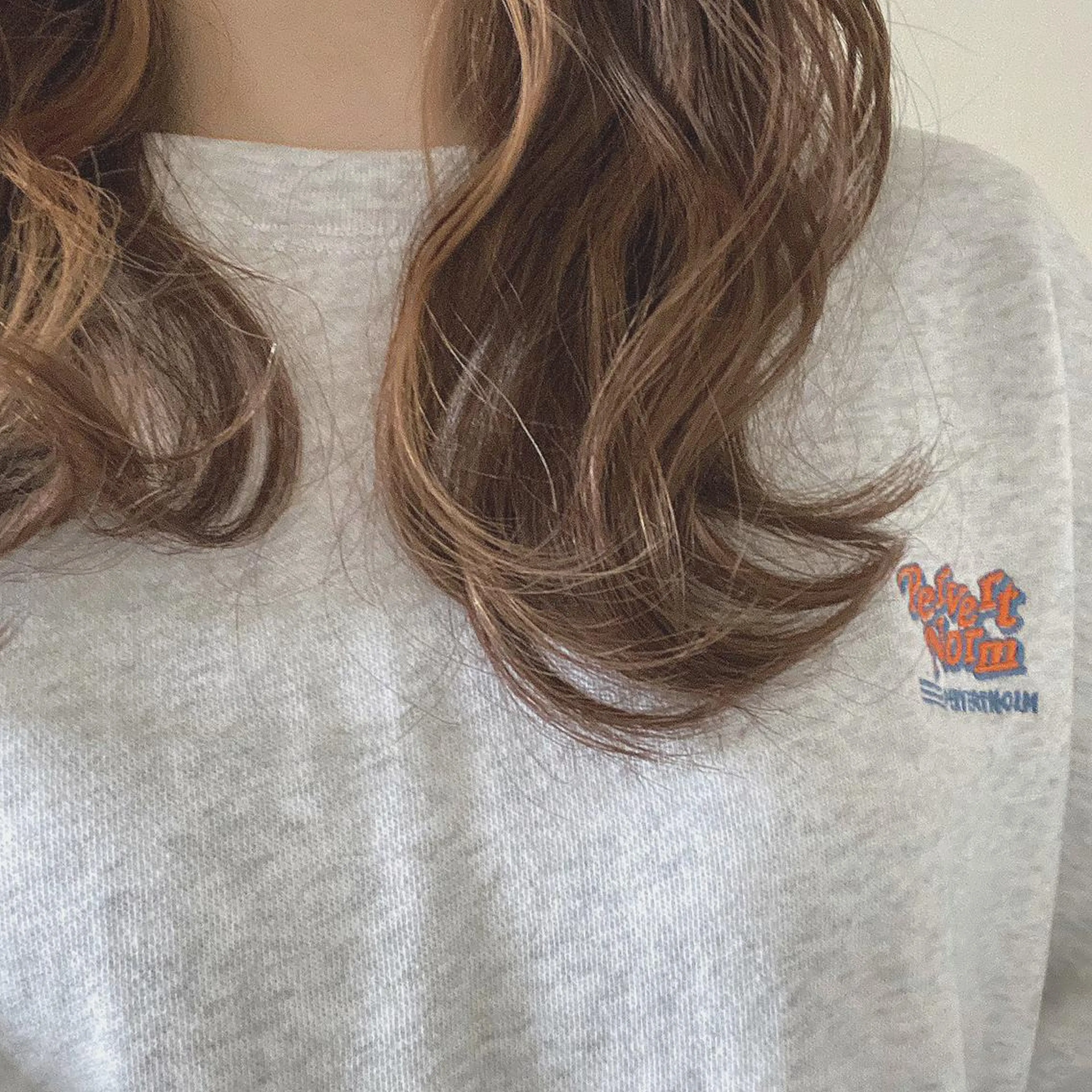 ミディアム カット ヘアカラー トリートメント ヘッドスパ putri店長 和田鈴采のヘアスタイル