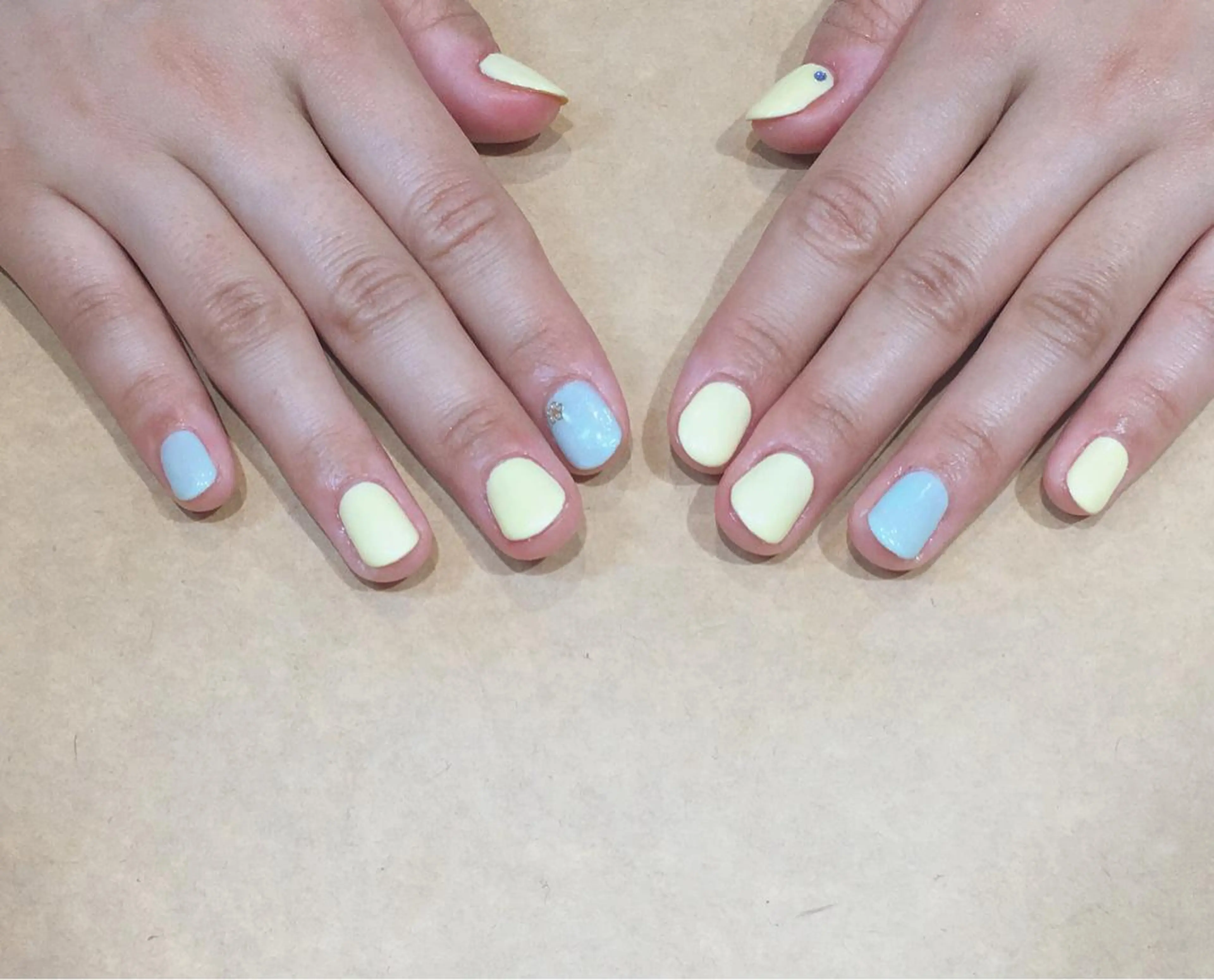 ネイル ブルー パステルネイル 黄色 JurerEye☆ Marikoのネイルデザイン