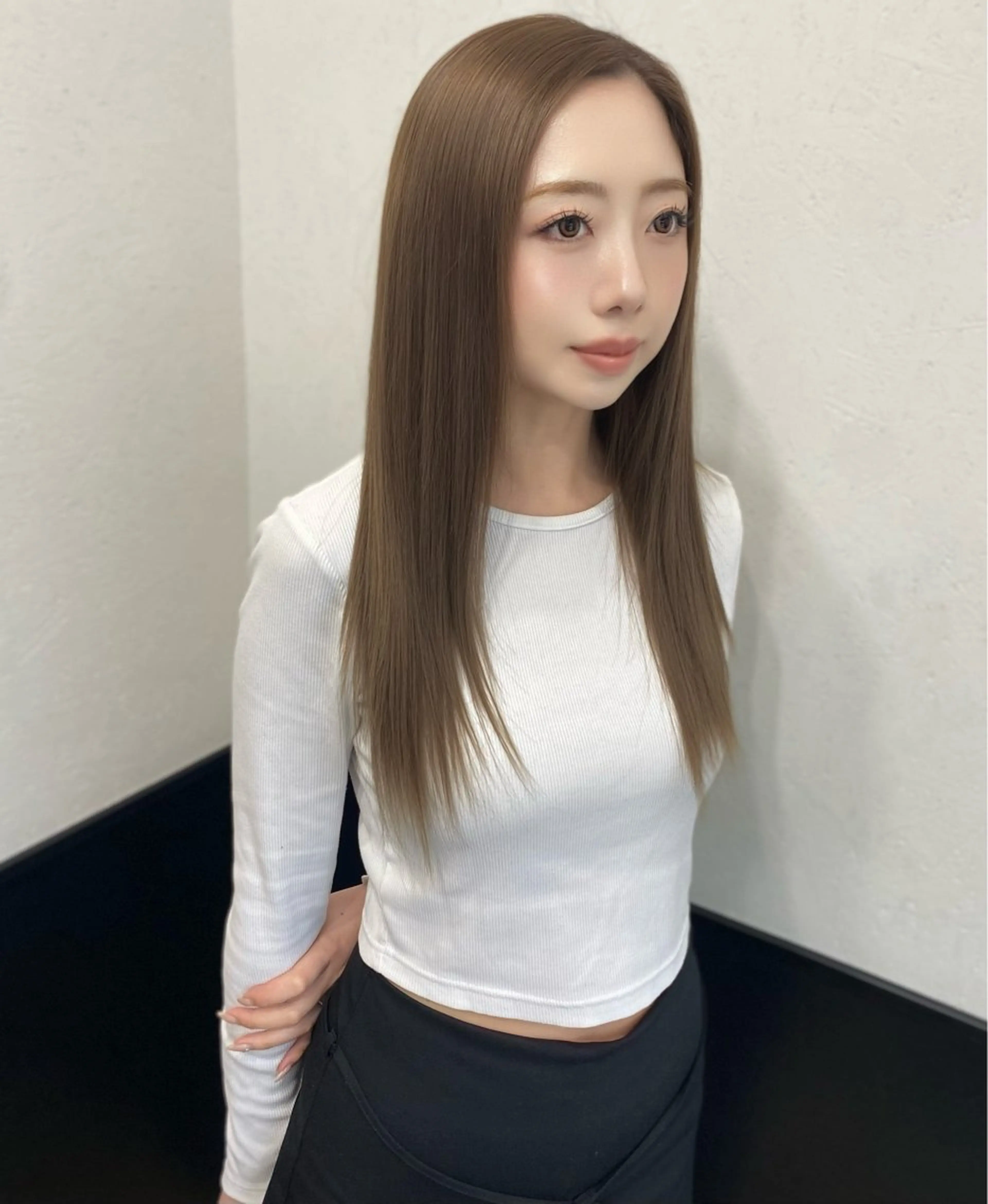 ロング カラー ベージュカラー 渋谷🖤 艶髪🖤透明感カラーのヘアスタイル