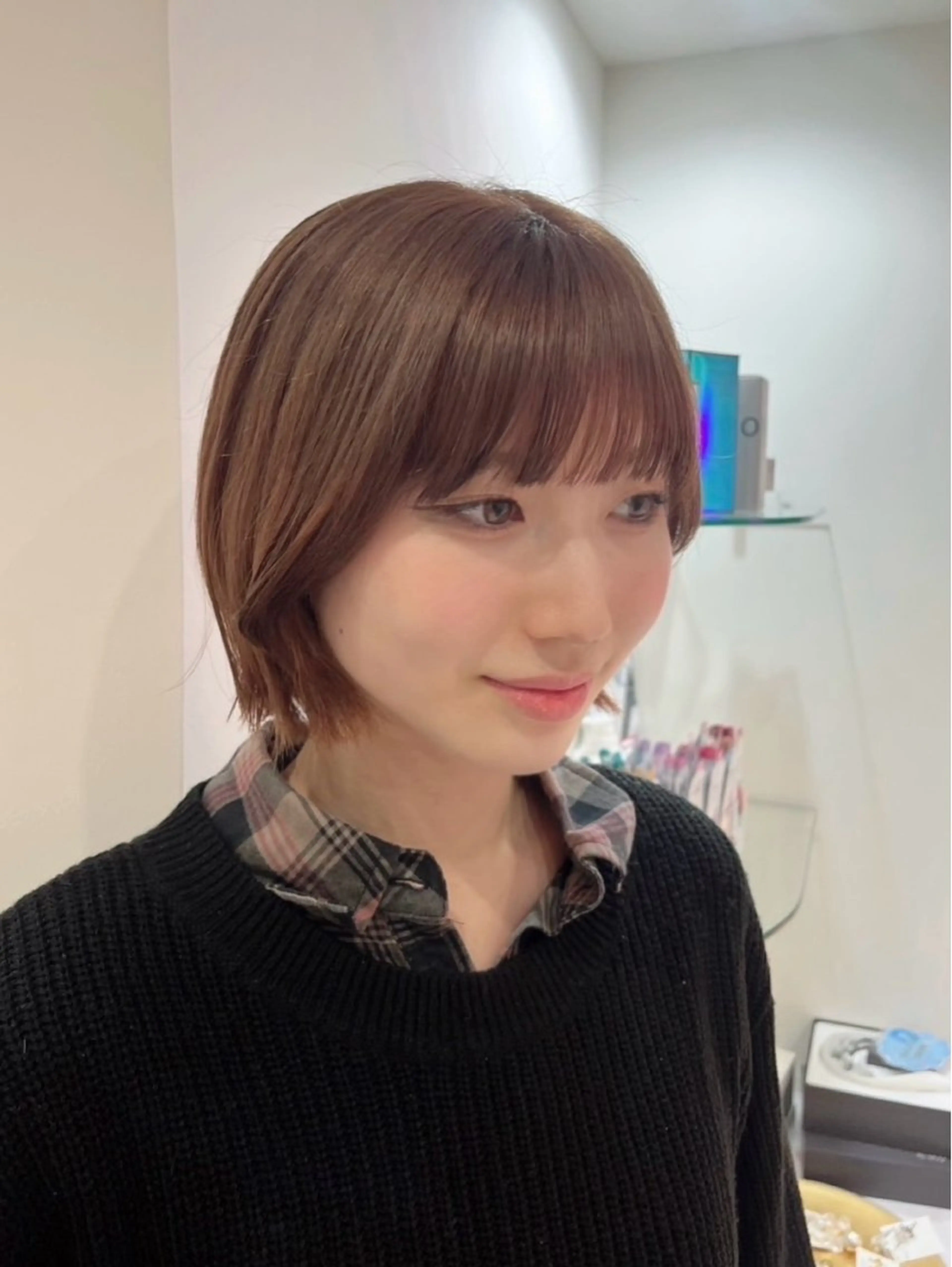 ショート ボブ カット ヘアカラー MONA HARUNA💫のヘアスタイル