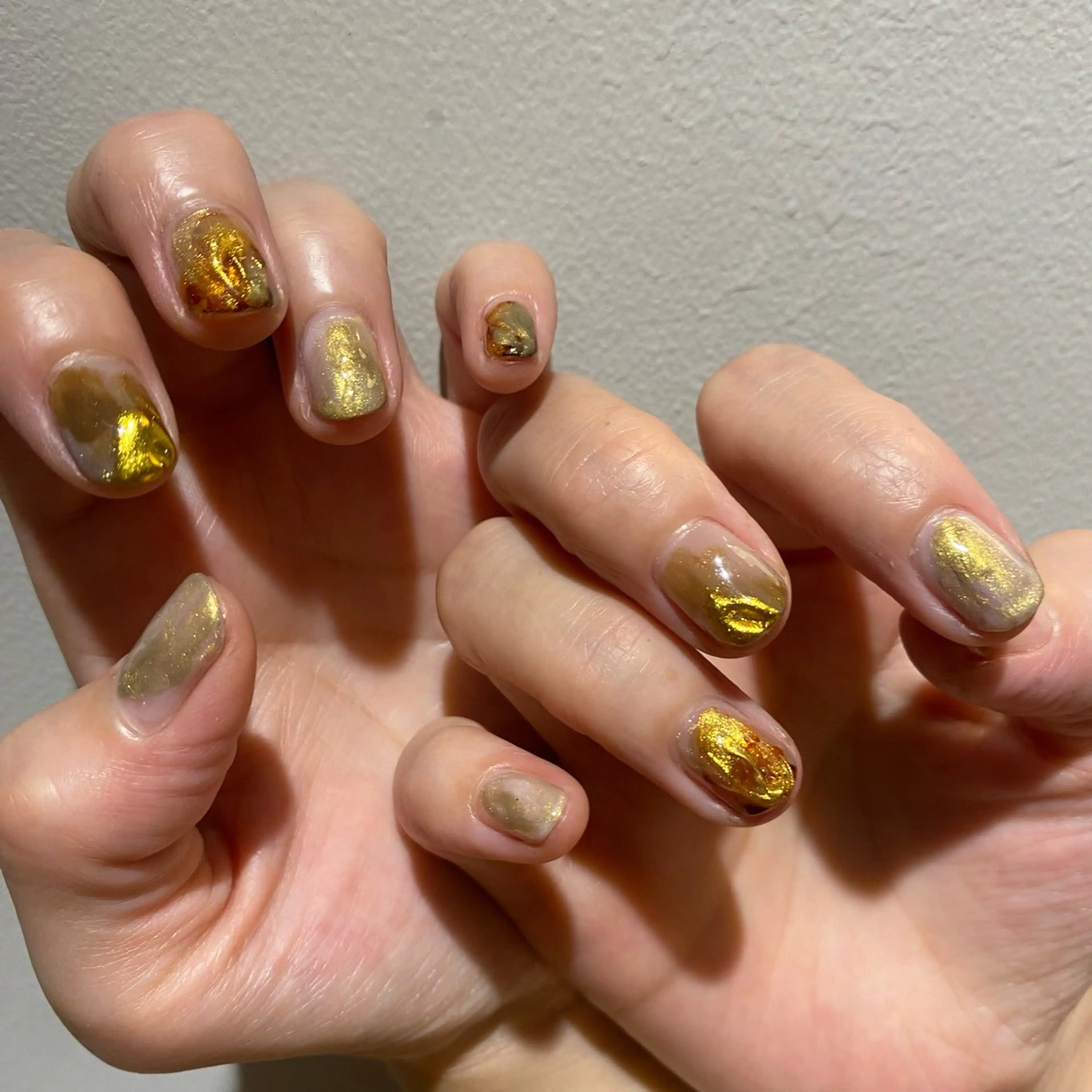 ネイル フットネイル フレンチネイル ジェルネイル グラデーション マグネットネイル misa🫧ナチュラ ル縮毛矯正/髪質改善のヘアスタイル