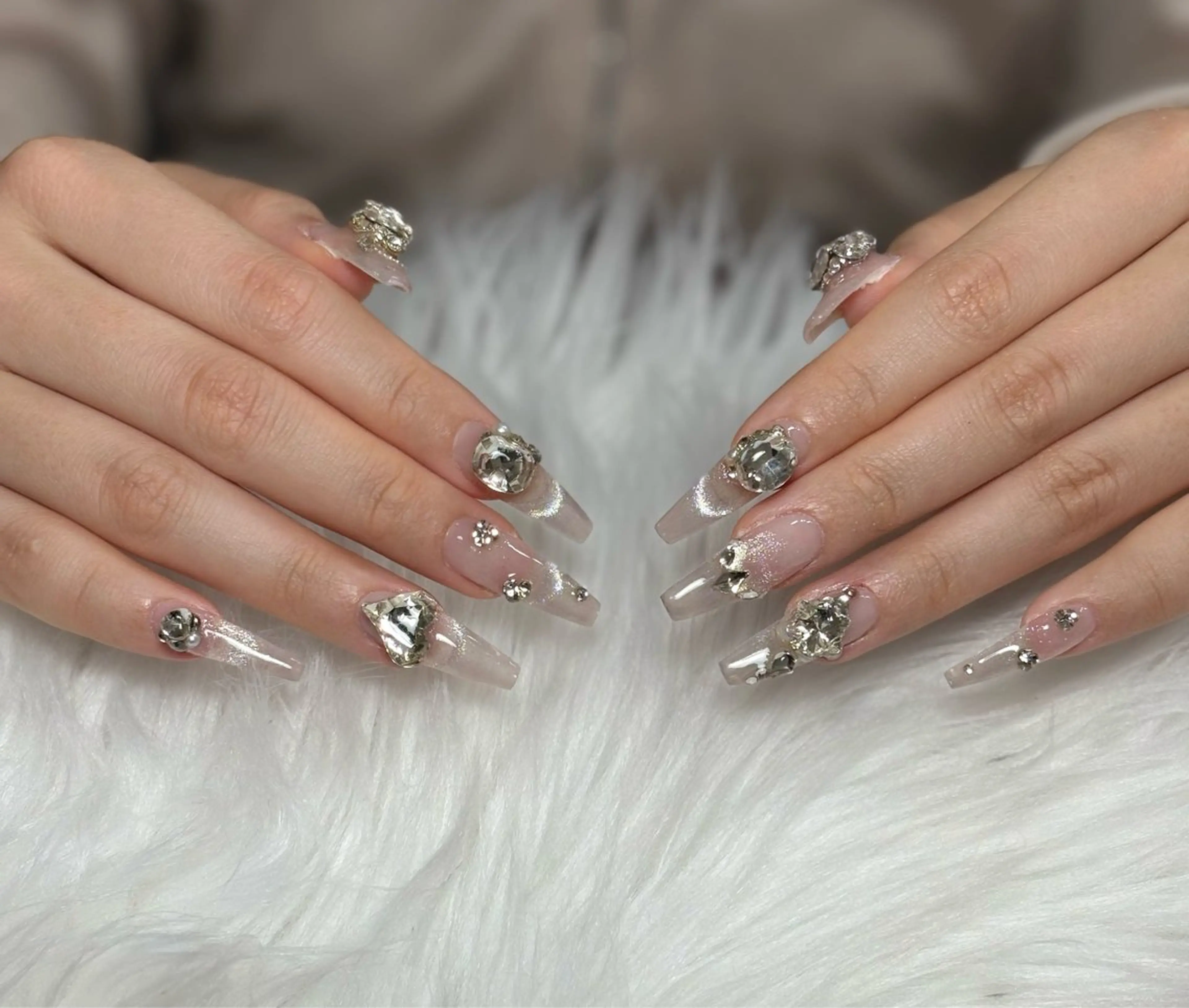 ネイル アートネイル 長さ出し ジェルネイル マグネットネイル ニュアンスネイル なな_ CloudyChanのネイルデザイン