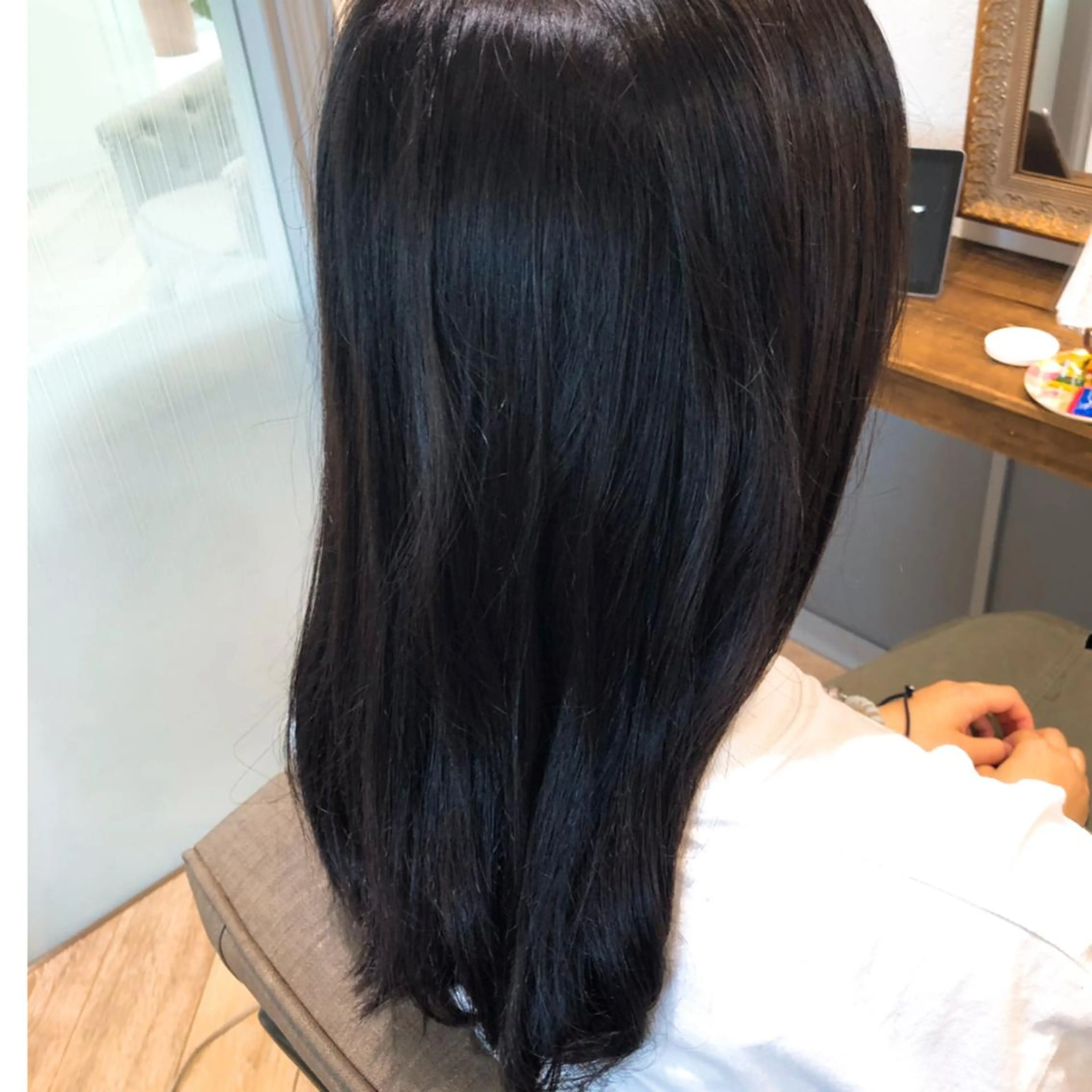 ロング カラー イルミナカラー スターダスト u-chambord ユーシャンボールのヘアスタイル