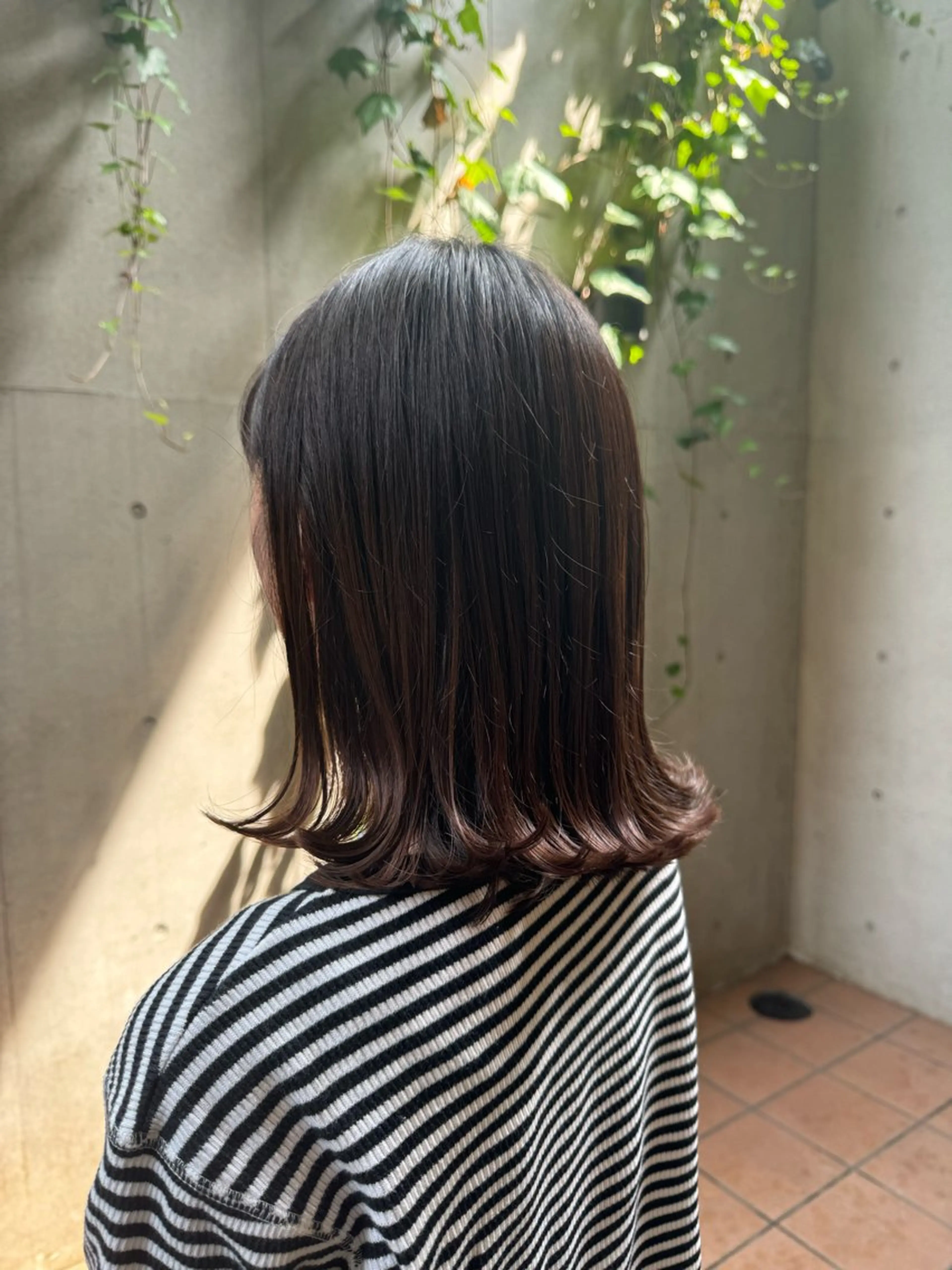 ミディアム カット ヘアカラー トリートメント 大人可愛い♡コテ巻き パーマ🌼杉田 萌恵のヘアスタイル