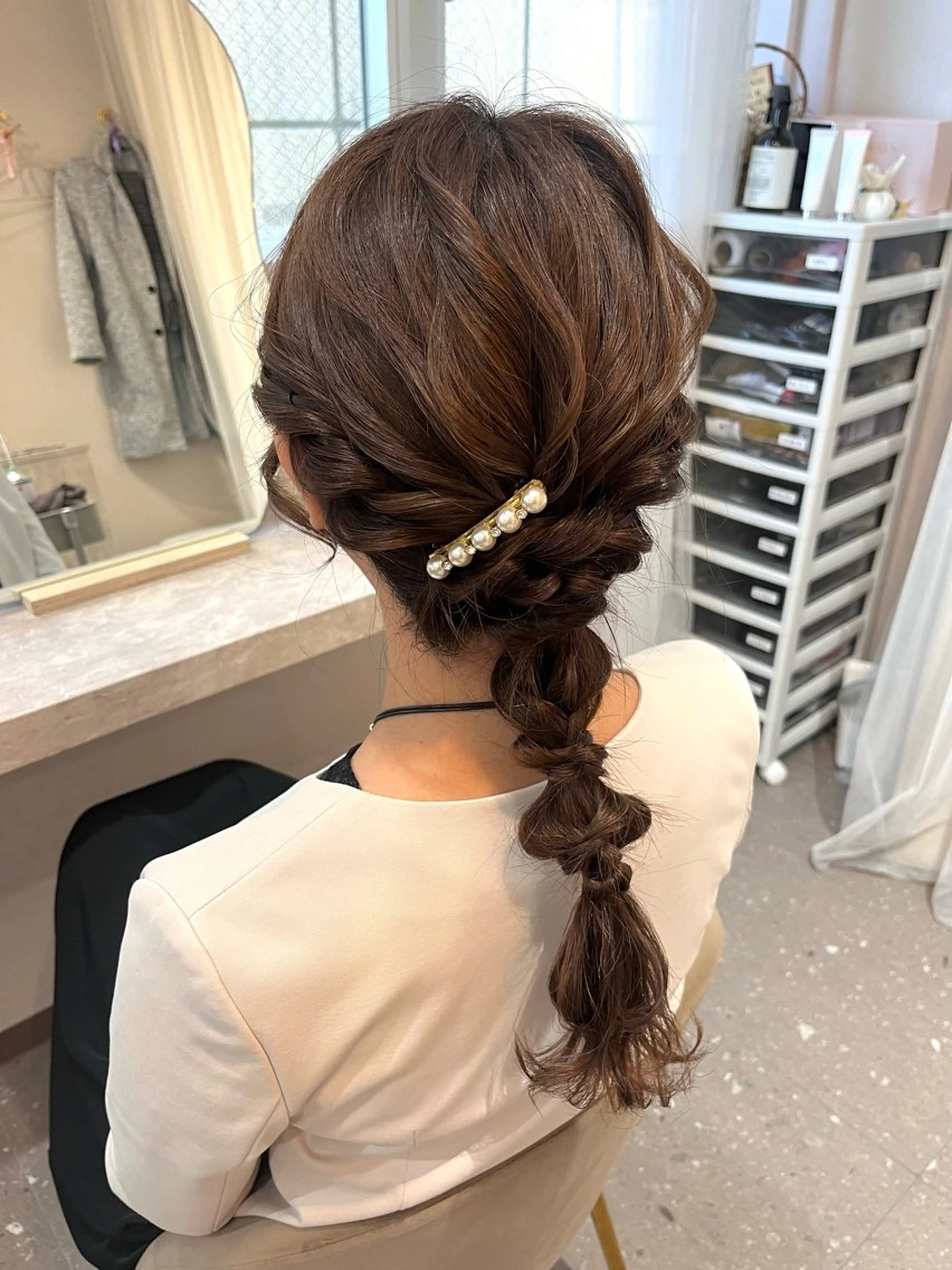 セミロング ヘアアレンジ ヘアセット Mila Akariのヘアスタイル